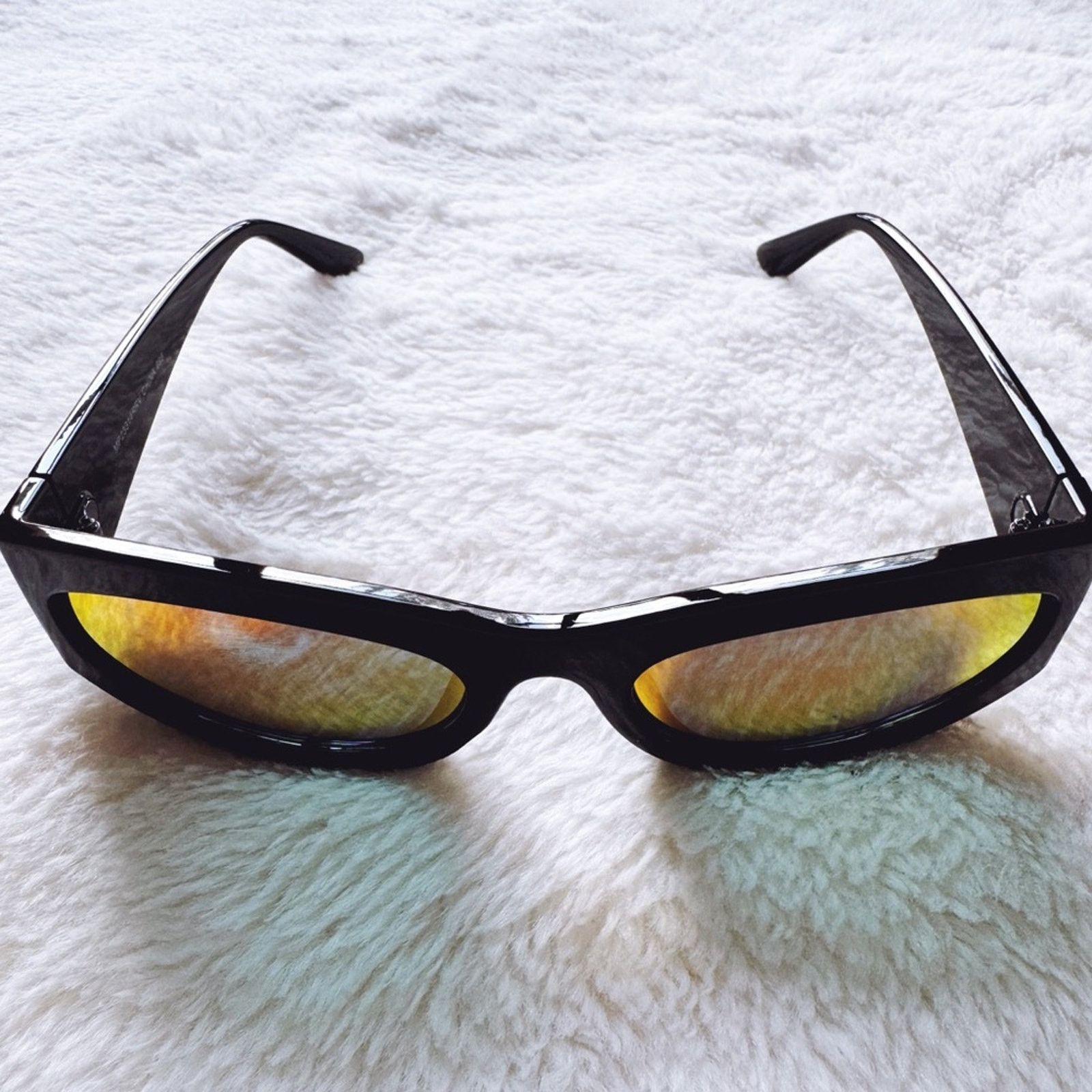 Other Francis Mirrored Red with Black Rim Sunglasses Size ONE SIZE - 5 Thumbnail