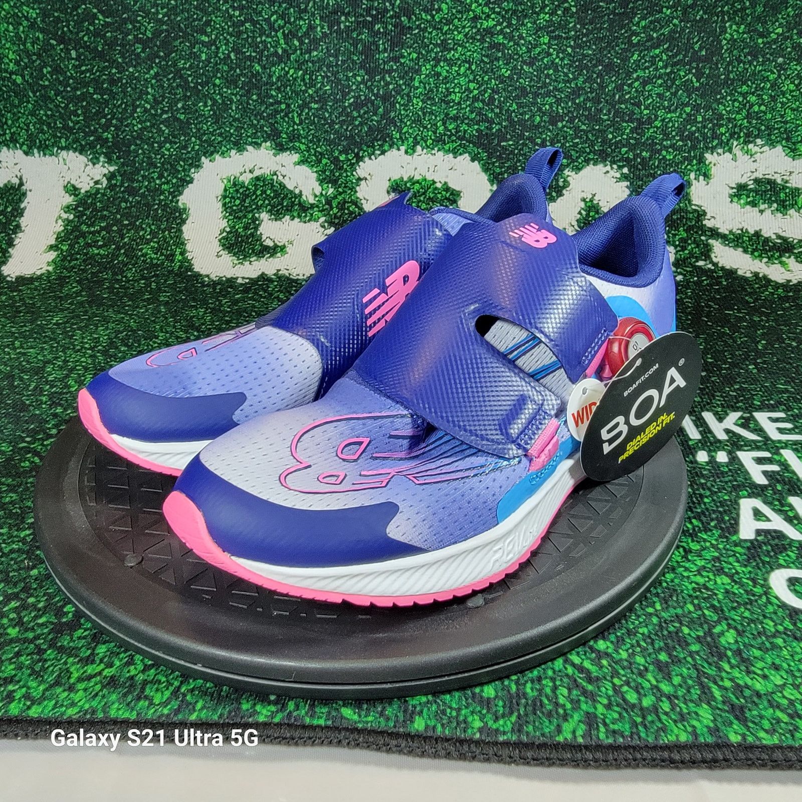 New Balance New Balance FuelCore Reveal v3 BOA Vibrant Violet Aura Sz 7 Size US 7 / EU 40 - 1 Thumbnail