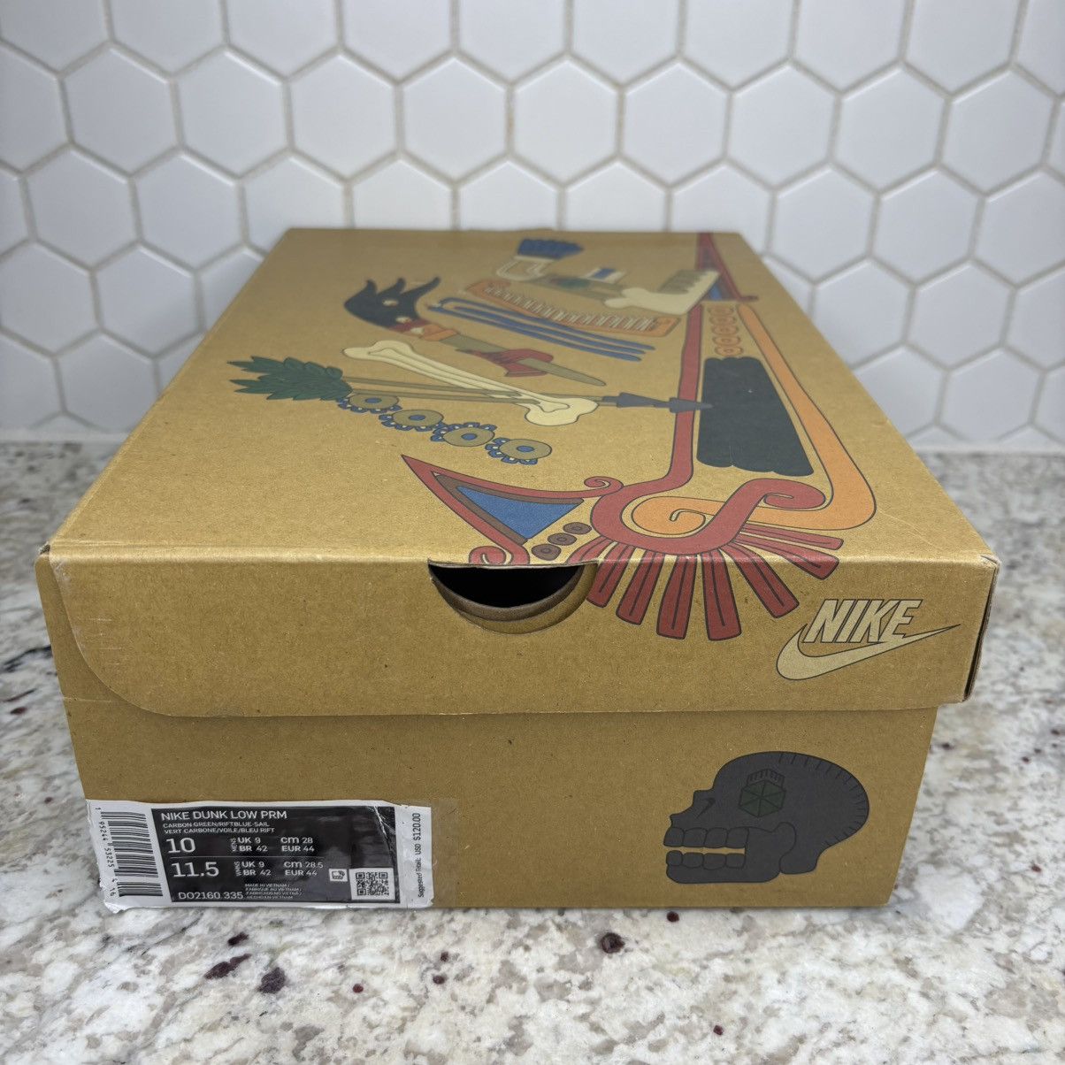Nike Size 10-Nike Dunk Low Siempre Familia Gently Worn With Box Size US 10 / EU 43 - 14 Thumbnail