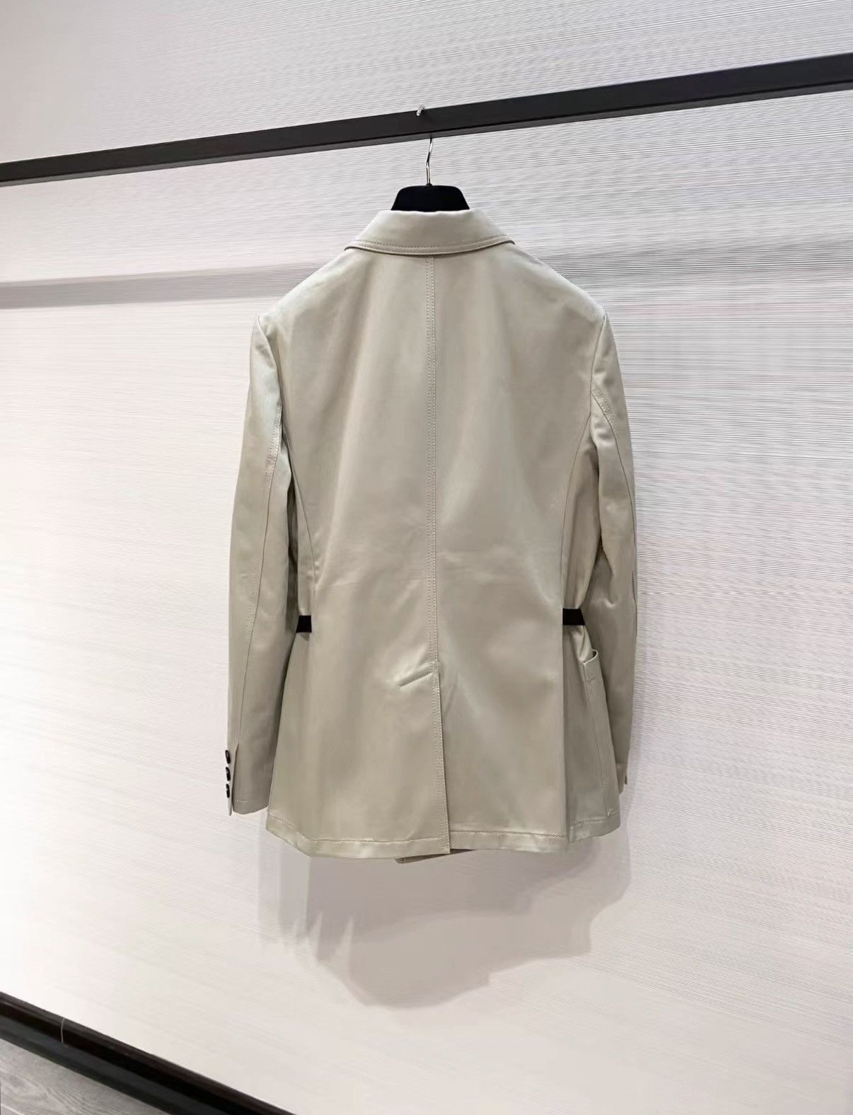 Dior Dior F40 Khaki Double-Breasted Blazer with Belt J33 Size S / US 4 / IT 40 - 2 Thumbnail