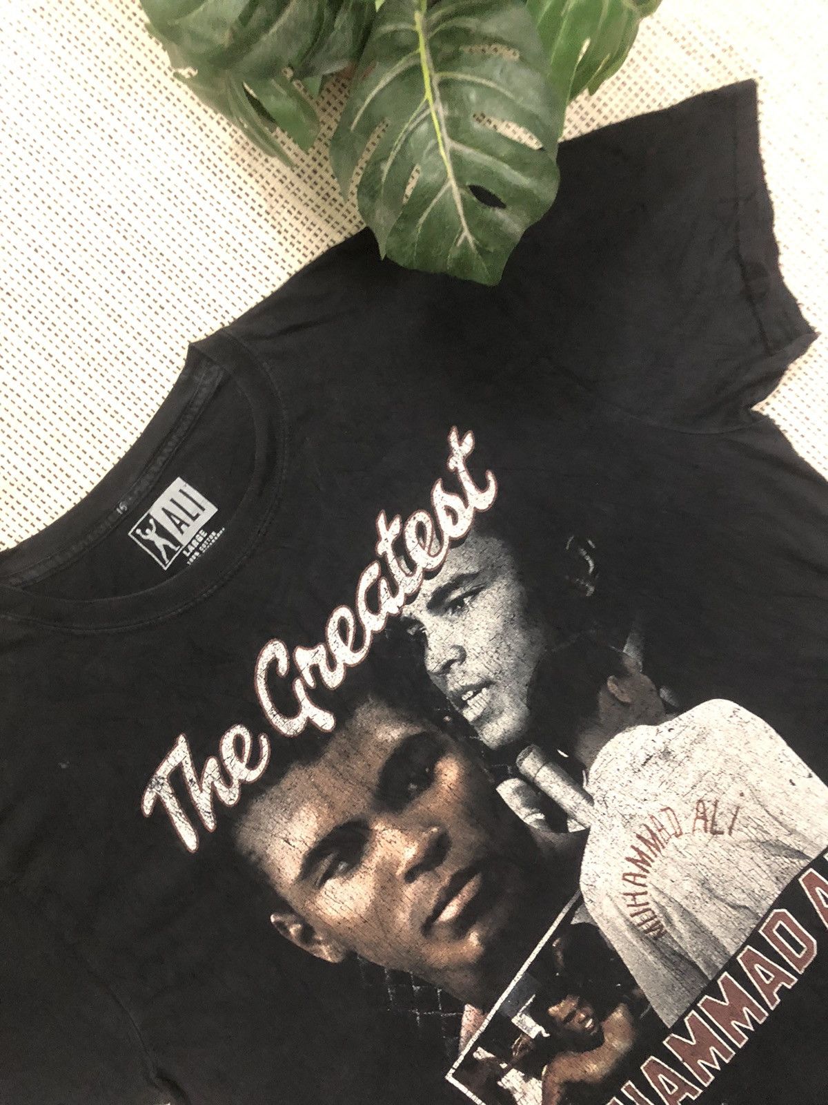 Vintage Vintage y2k Muhammad Ali Goat Tee Size US L / EU 52-54 / 3 - 1 Thumbnail