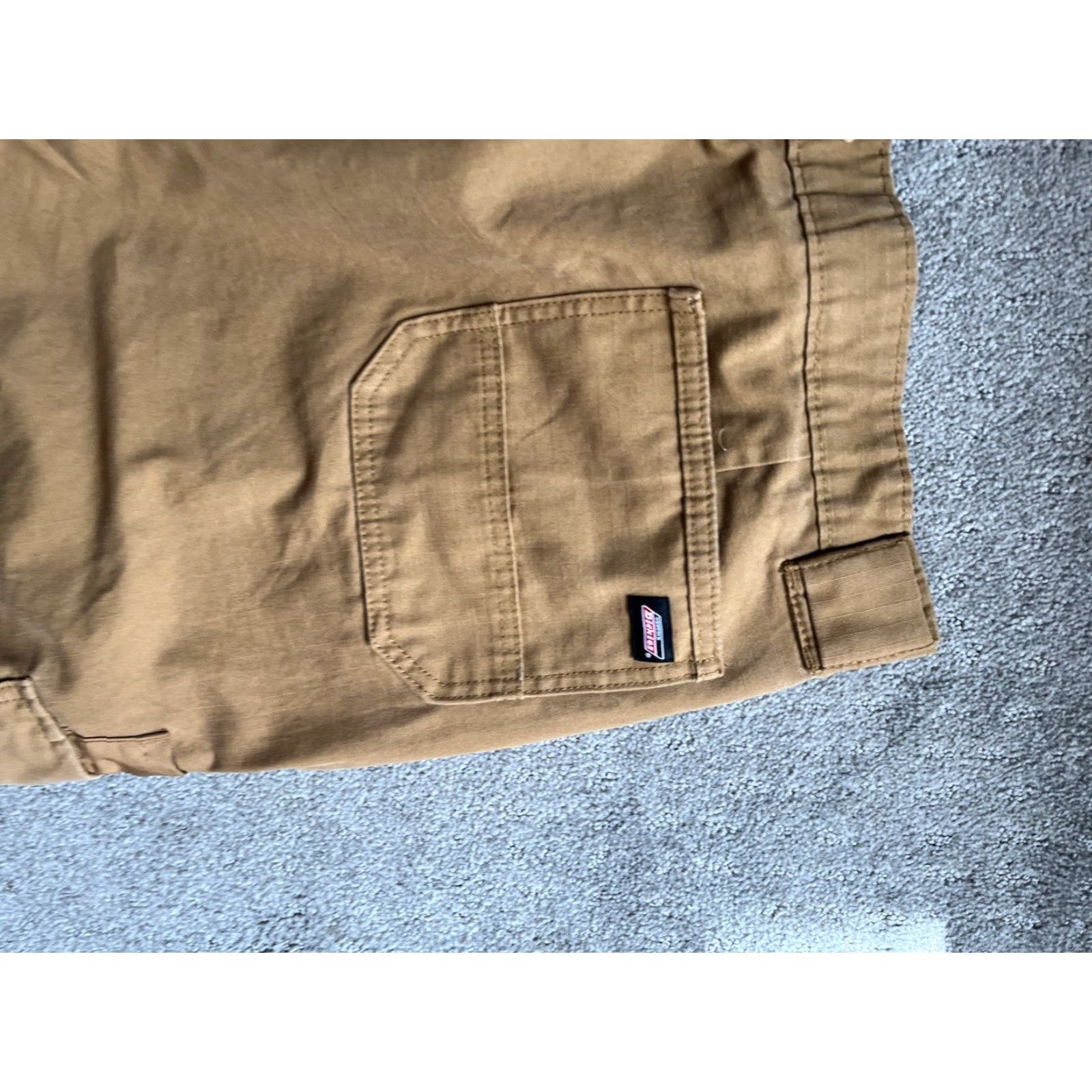 Dickies Dickies Cargo Shorts Mens Size 42 Brown Khaki Outdoors Pockets Cargo Pocket Belt Loops 10 In Inseam Workwear Regular Size US 42 / EU 58 - 3 Thumbnail