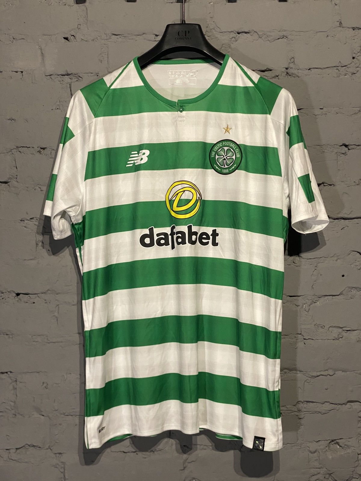 Other Soccer jersey new balance Celtic blokecore Size US XL / EU 56 / 4 - 1 Thumbnail