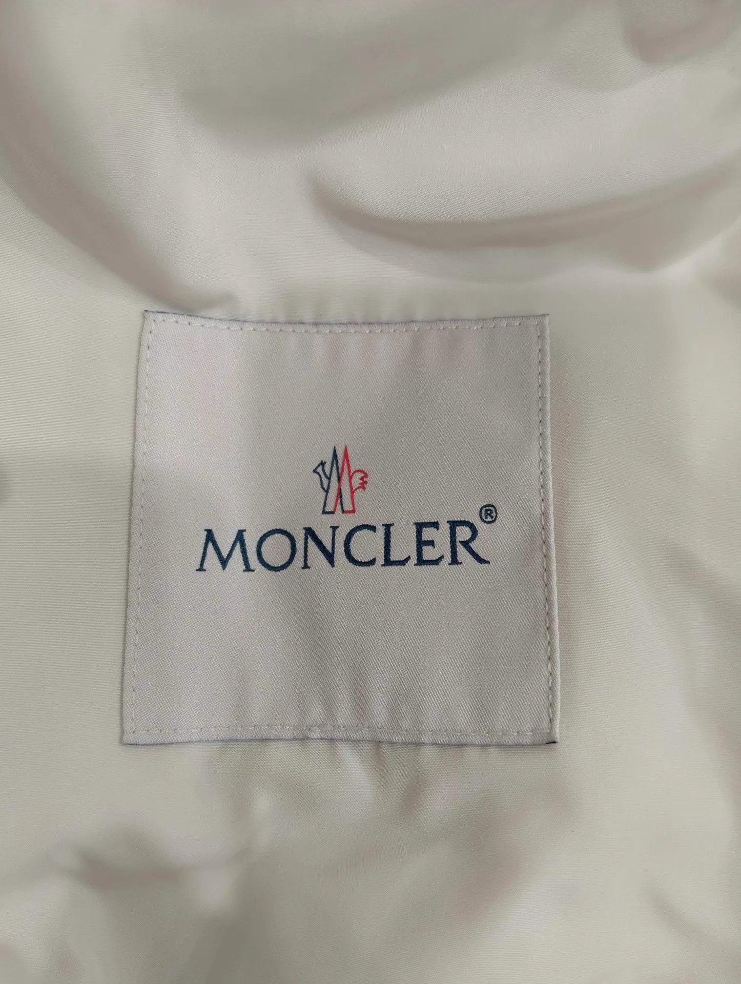 Moncler Moncler Womens Waist - Cinched Light Jacket Size 1 95New Size S / US 4 / IT 40 - 4 Thumbnail