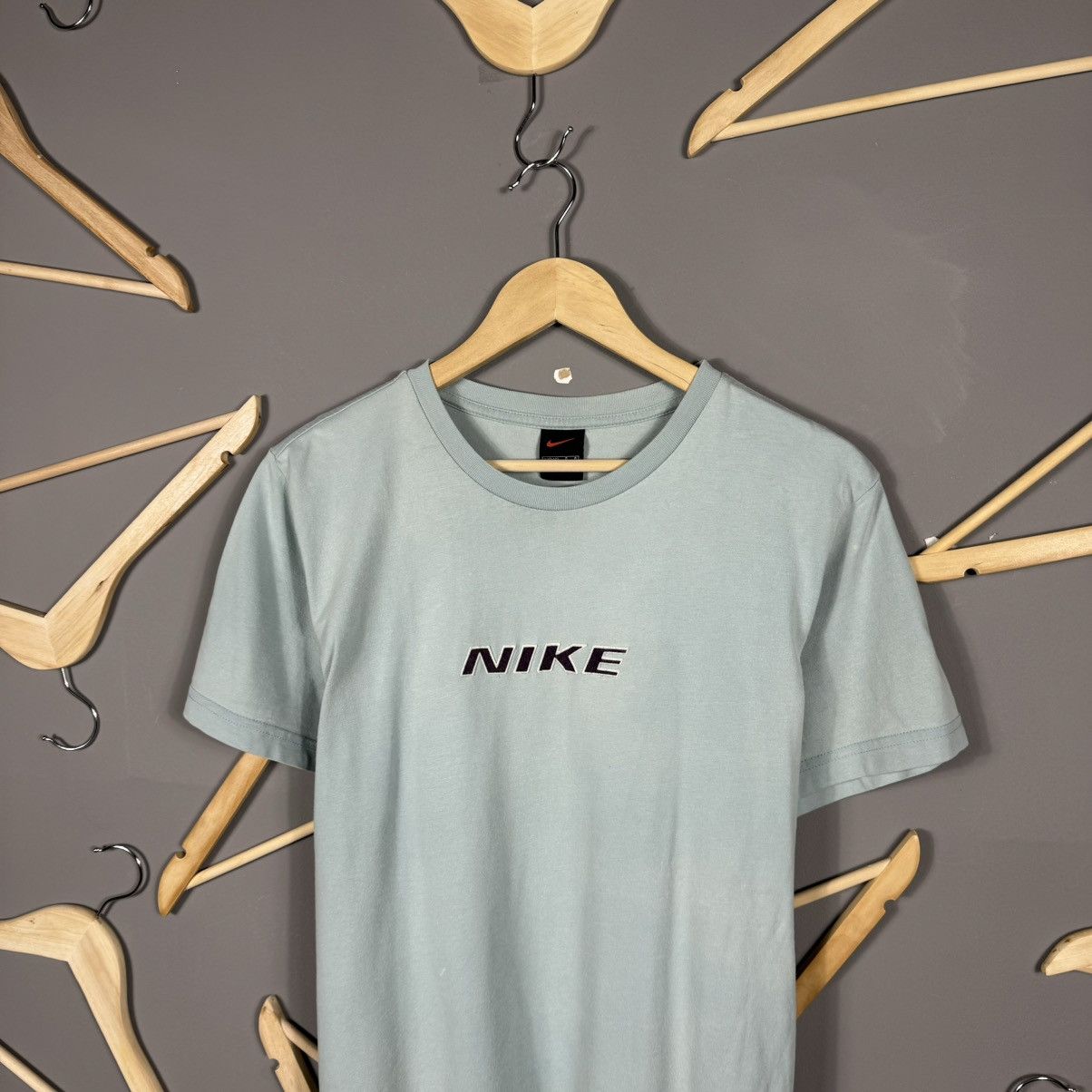 Nike × Vintage Vintage Nike Central Logo T-shirt Size L / US 10 / IT 46 - 3 Thumbnail