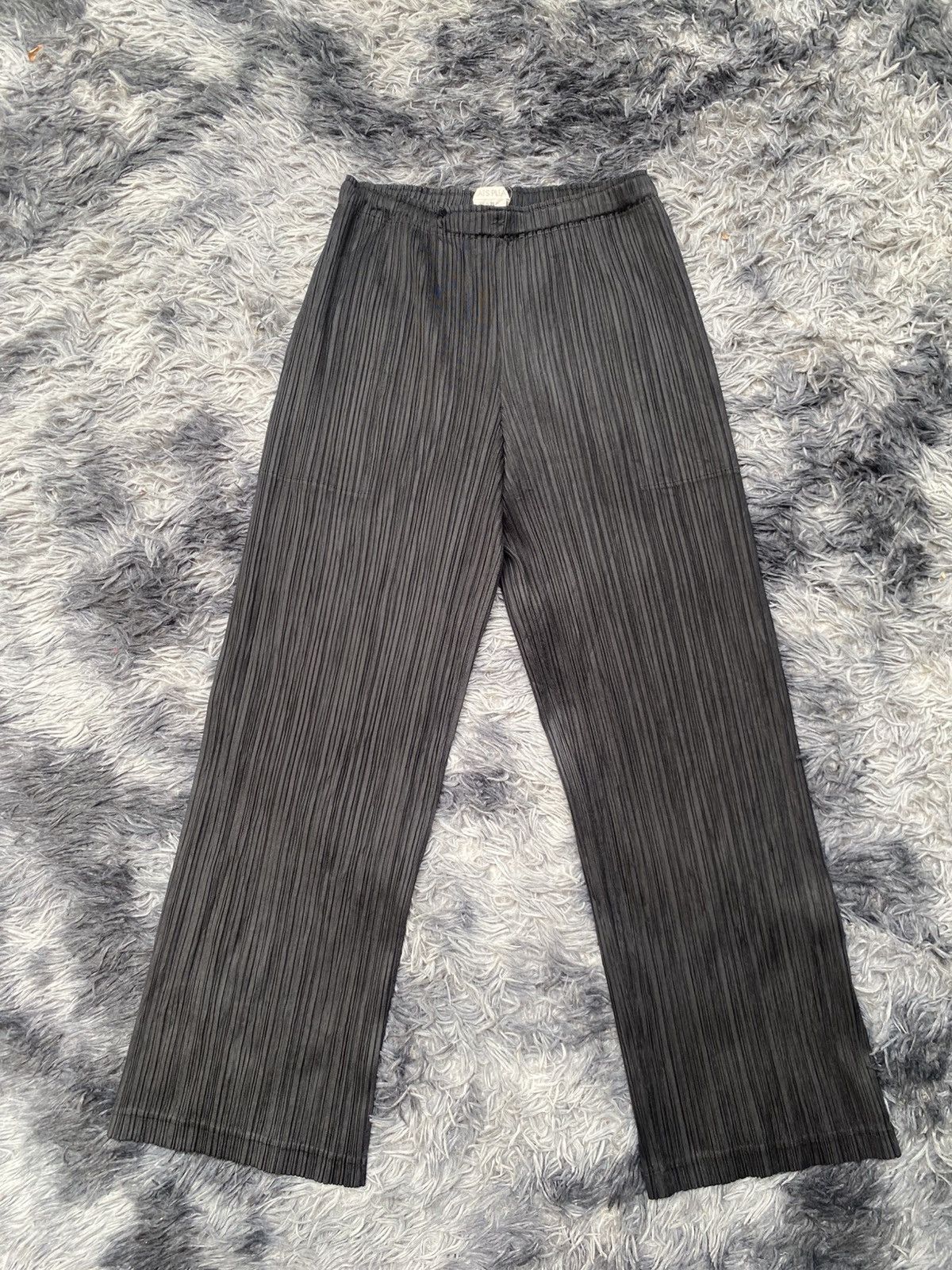 Pleats Please Issey Miyake Pleats please by issey miyake pleated pants Size US 32 / EU 48 - 1 Thumbnail