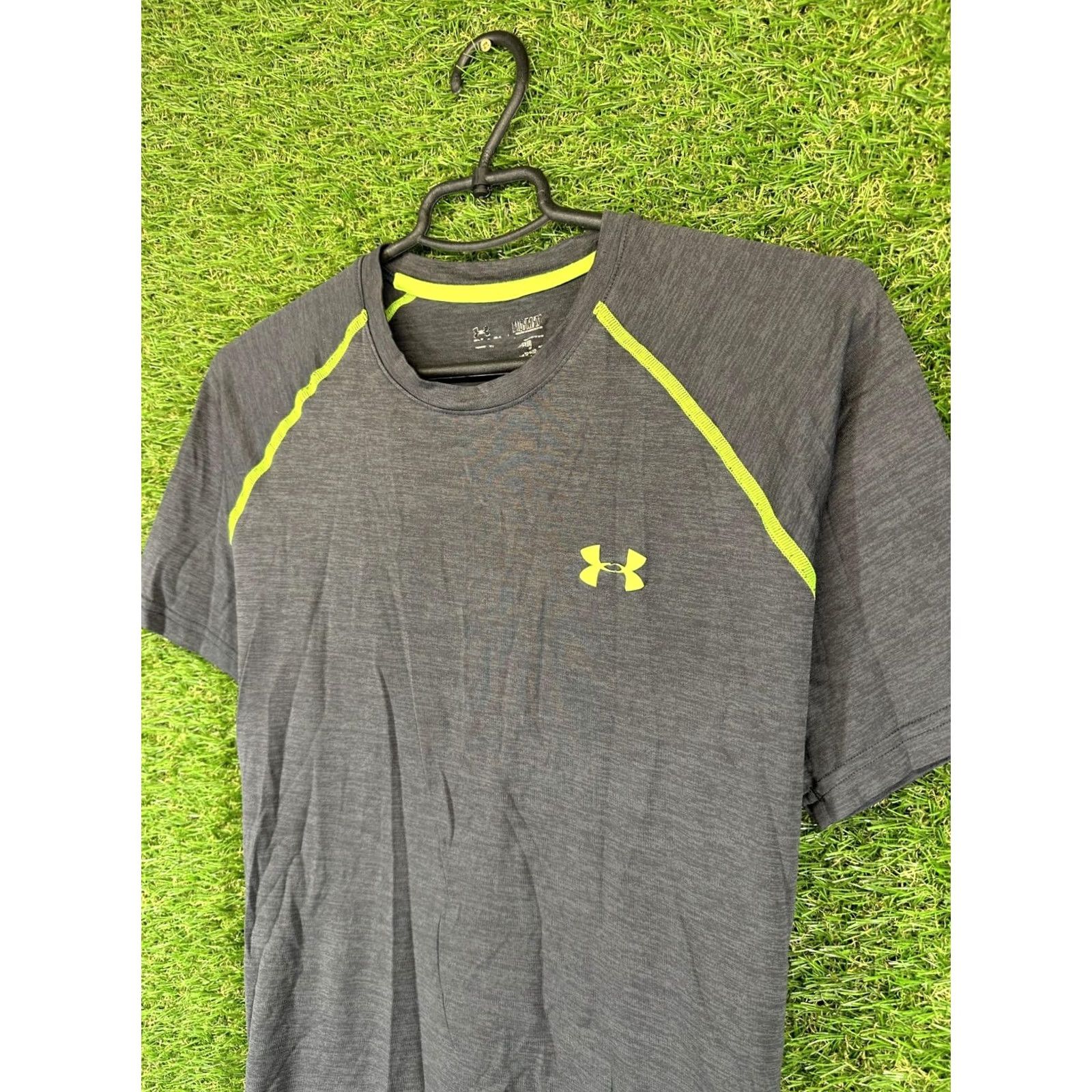 Under Armour Under Armour HeatGear Men Training Compression Shirt Jersey M Gray Short Sleeve Shirt Mens Sports T-Shirt Size US M / EU 48-50 / 2 - 2 Thumbnail