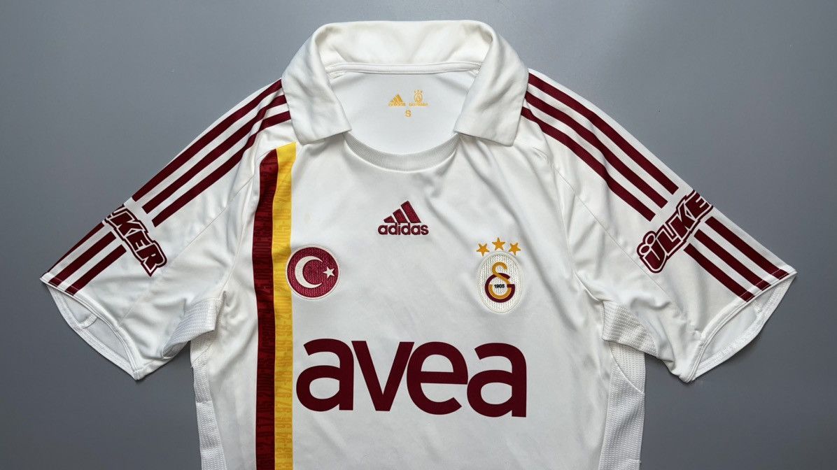 Adidas GALATASARAY ADIDAS 2008/2009 FOOTBALL AWAY JERSEY #19 KEWELL Size US S / EU 44-46 / 1 - 3 Thumbnail