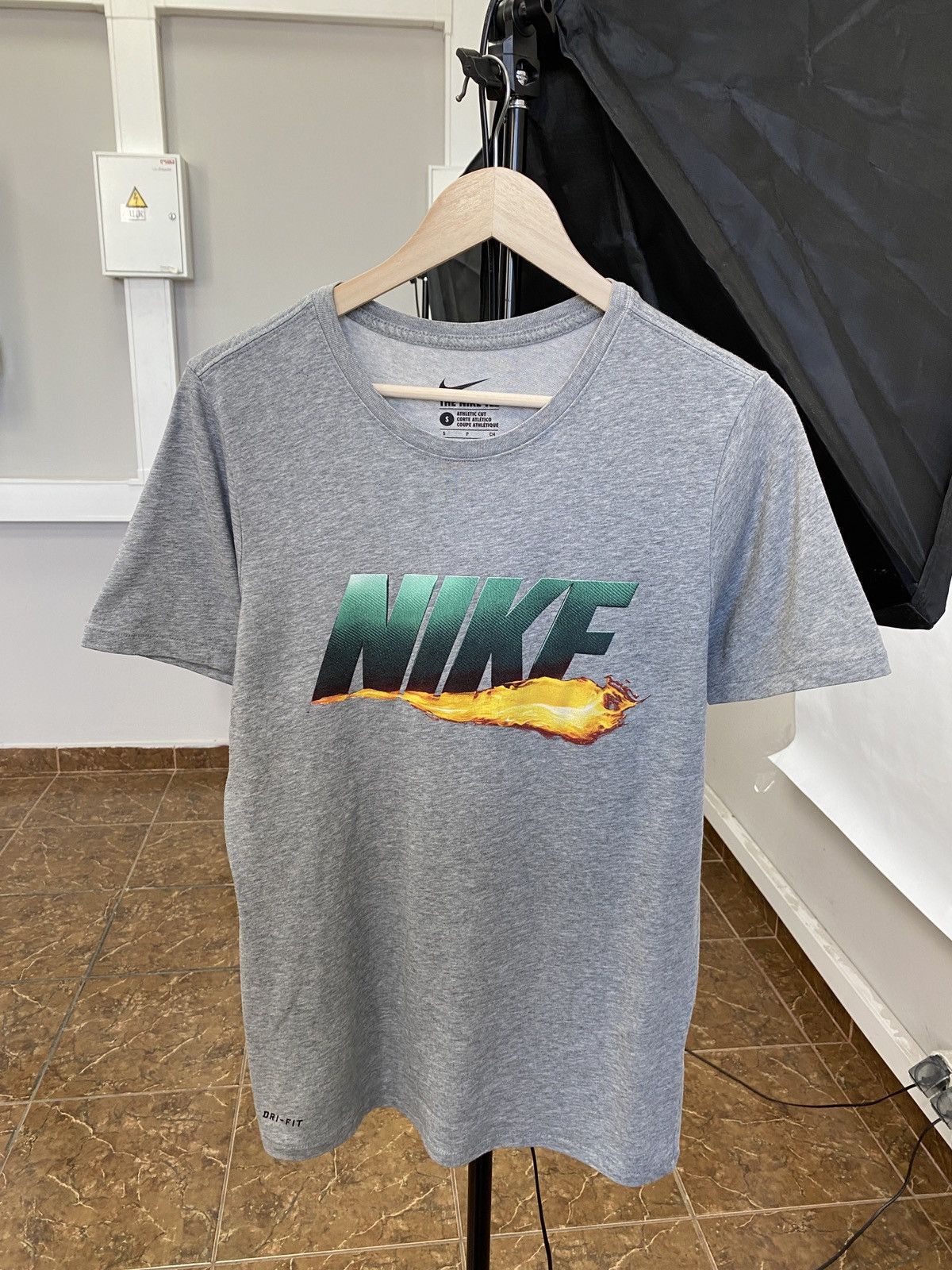 Japanese Brand 🔥🇺🇸 Nike Fire Swoosh Dri Fit Drill T-Shirt Y2K Hype Rare Size US S / EU 44-46 / 1 - 1 Thumbnail
