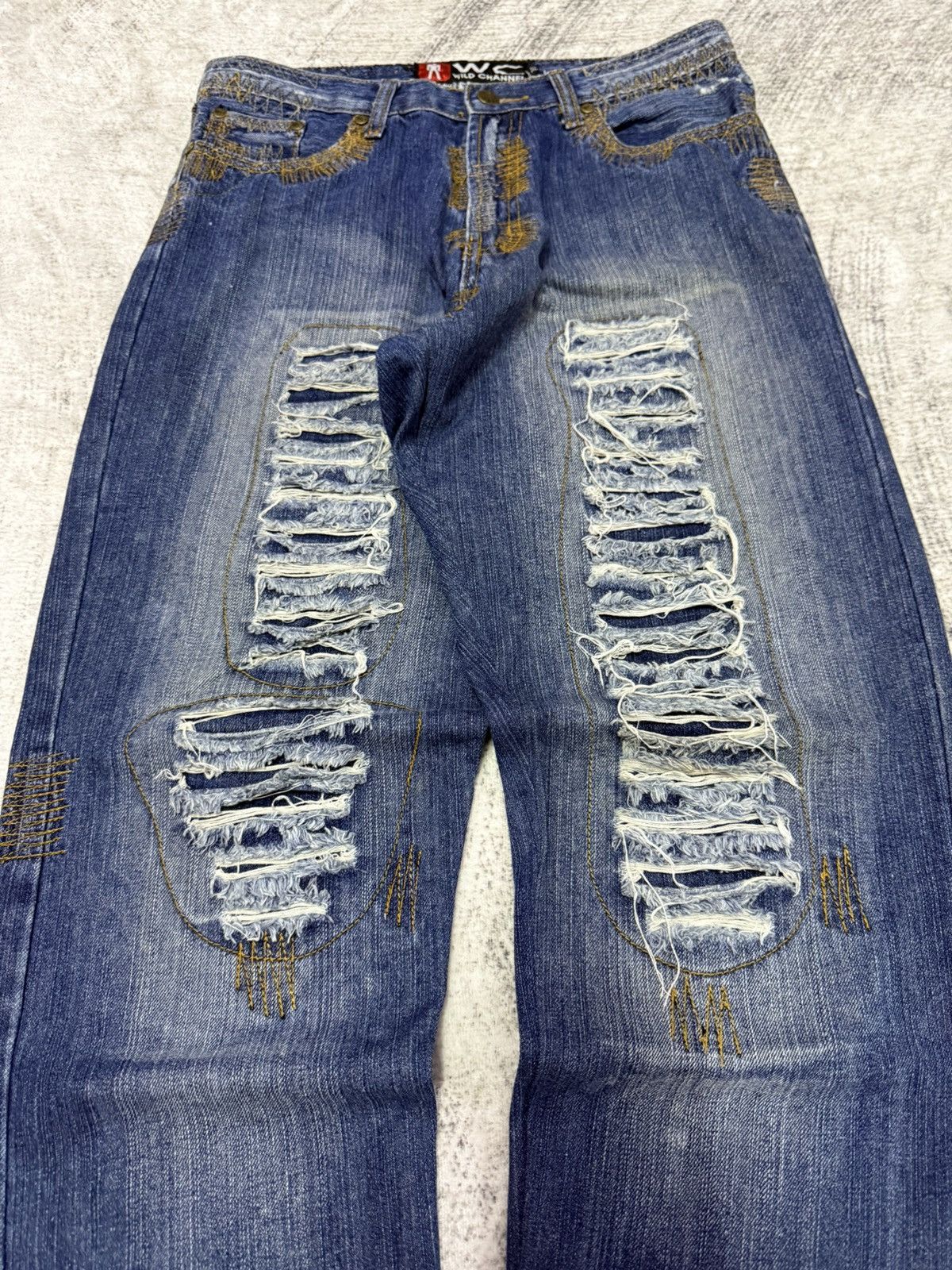 Hysteric Glamour × Japanese Brand Wild Chanel Destroyed Repaired Heavy Stitched Jeans Size US 30 / EU 46 - 3 Thumbnail