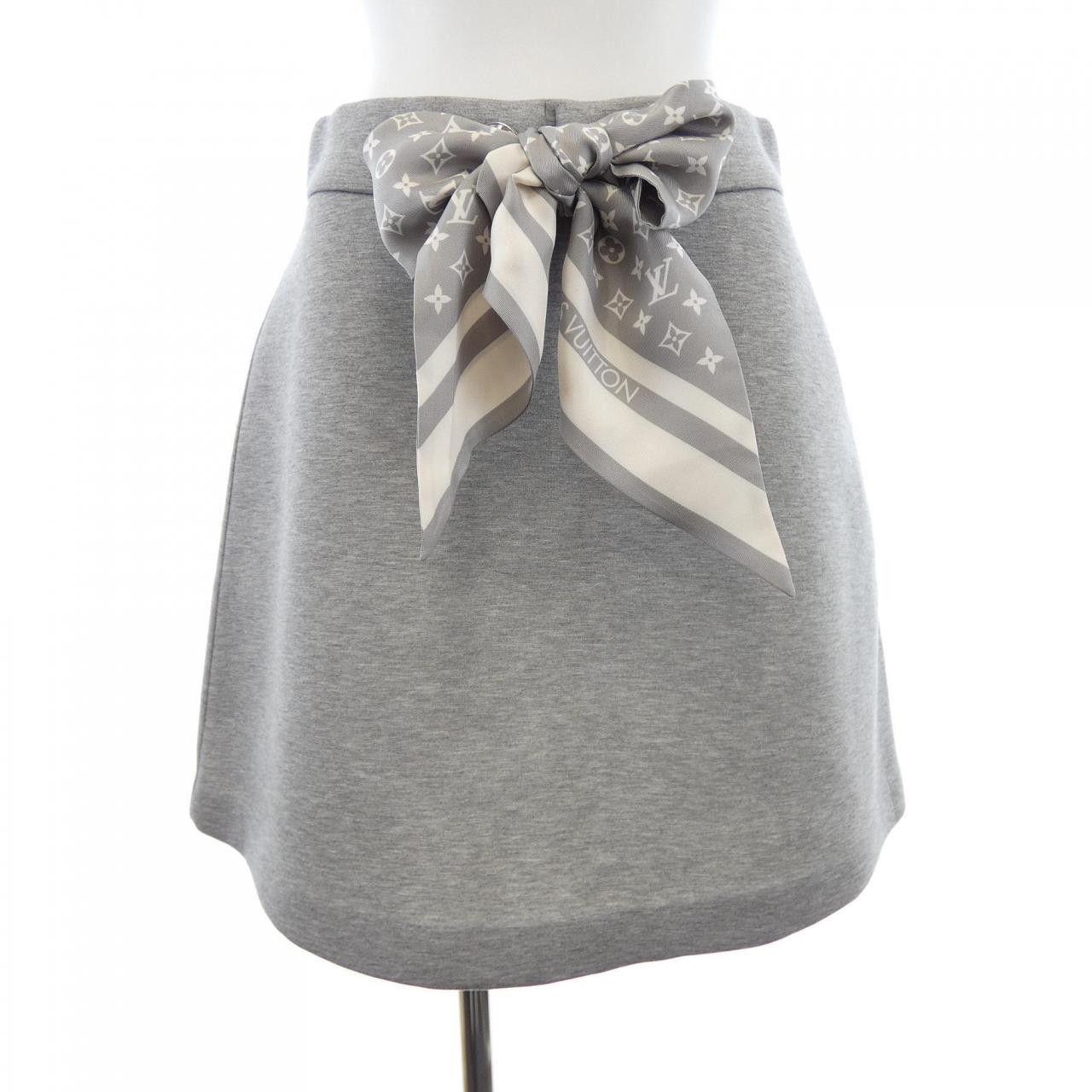 Louis Vuitton Louis Vuitton Louis Vuitton Monogram Mini Skirt Plastic / Synthetic Skirts FTJS92ZHP DUTY FREE for USA Size ONE SIZE - 1 Thumbnail