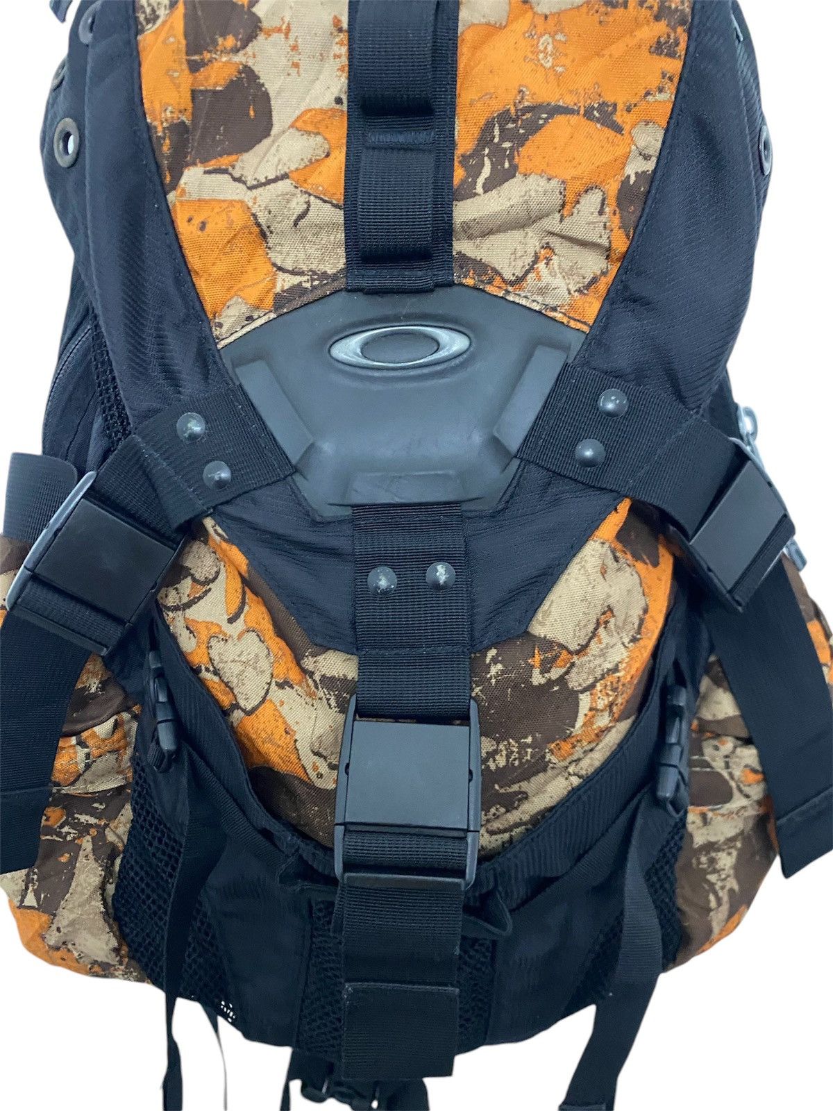 Oakley Vintage Oakley Icon 3.0 Backpack Rare Size ONE SIZE - 4 Thumbnail