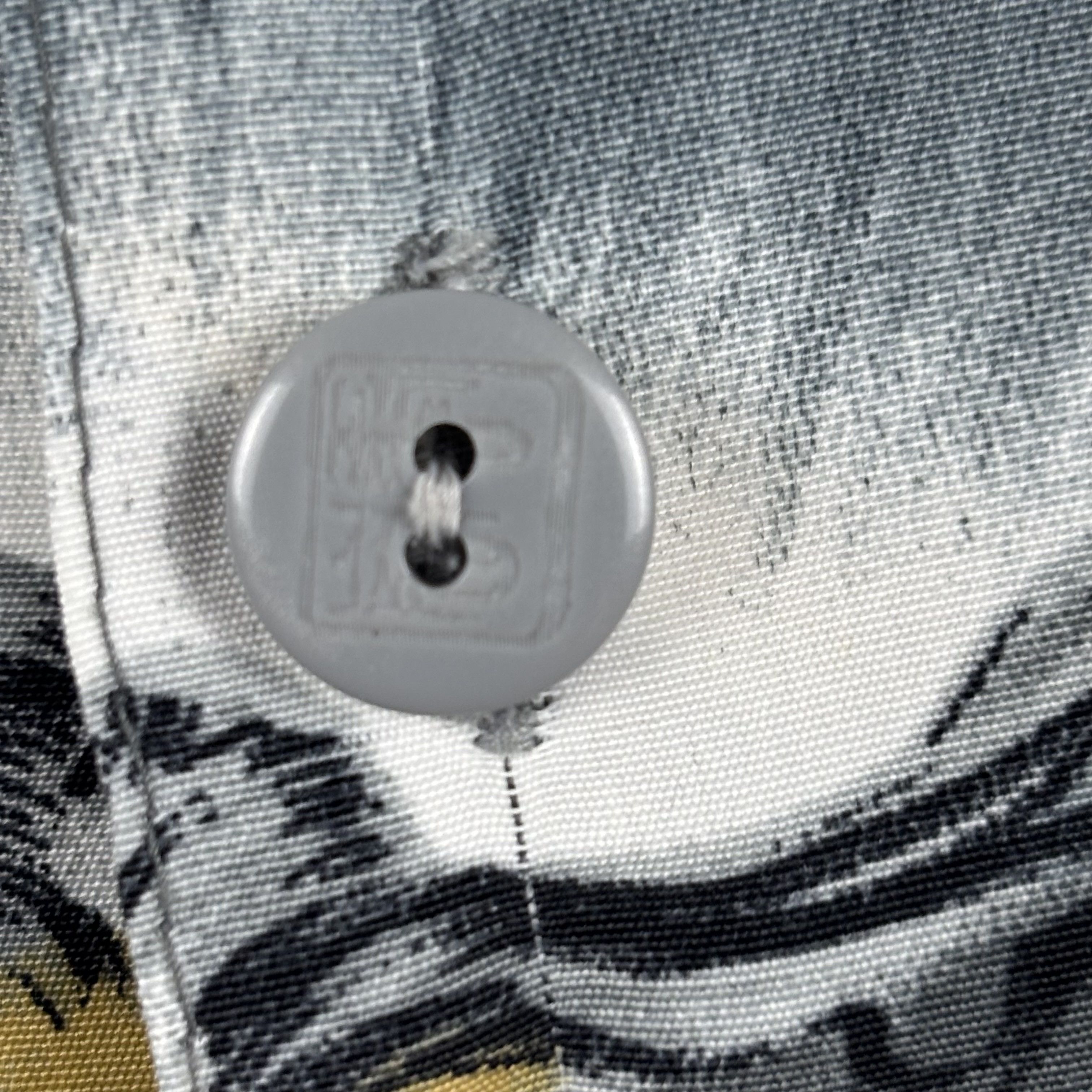 Other Vintage Korean Print Button-Up Size US XL / EU 56 / 4 - 5 Thumbnail