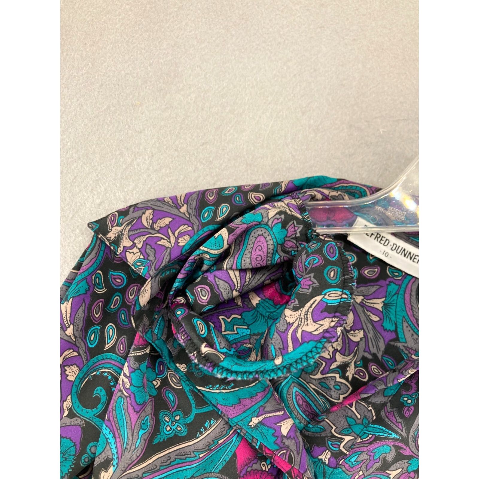 Vintage Alfred Dunner Womens Shirt 10 Vintage Purple Paisley Pullover Shoulder Pad Shirt Adult 10 Purple Paisley 80s 90s Womens Size L / US 10 / IT 46 - 7 Thumbnail