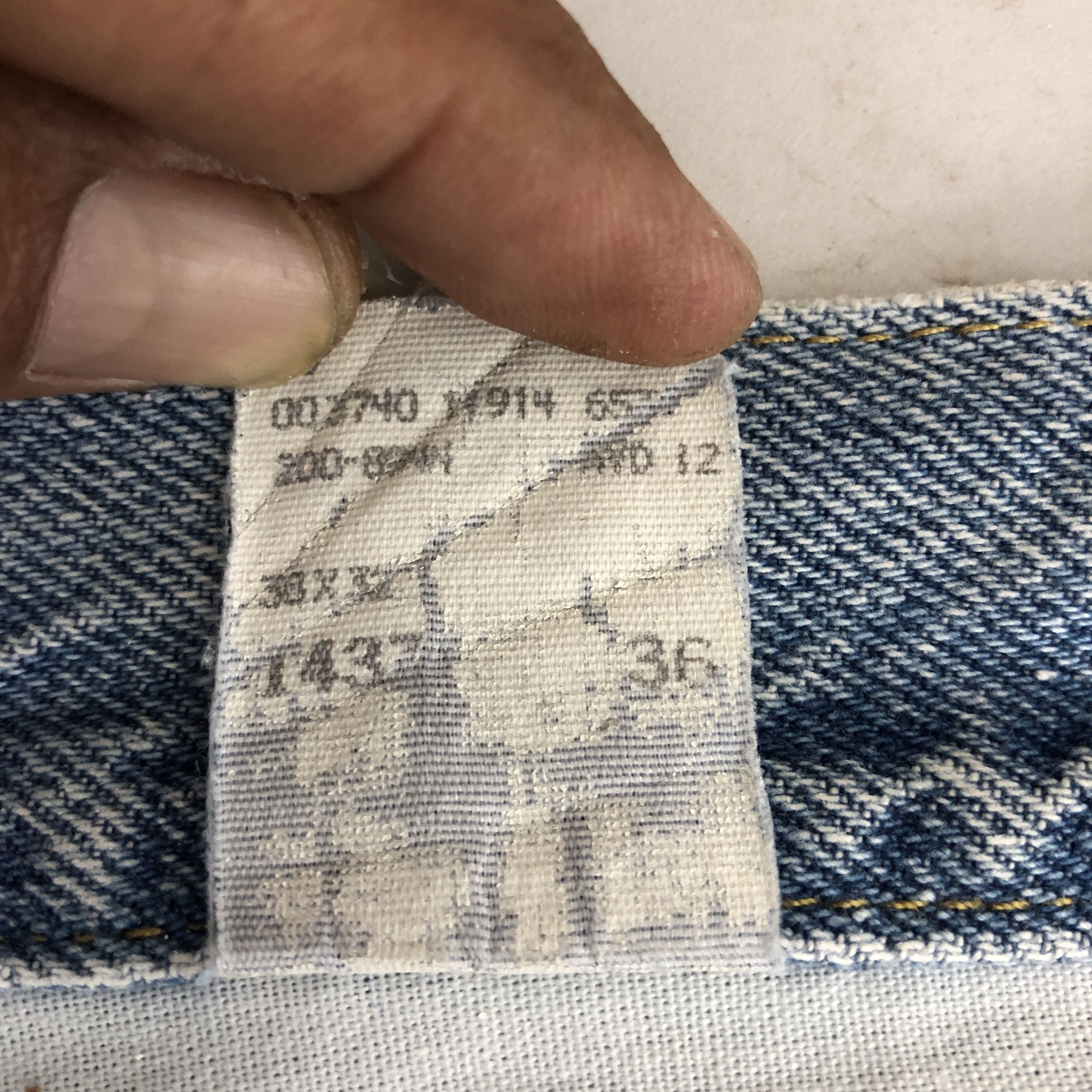 Lee Vintage 90s Lee Faded Light Wash Jeans Stonewash Denim Pants Size US 36 / EU 52 - 10 Thumbnail