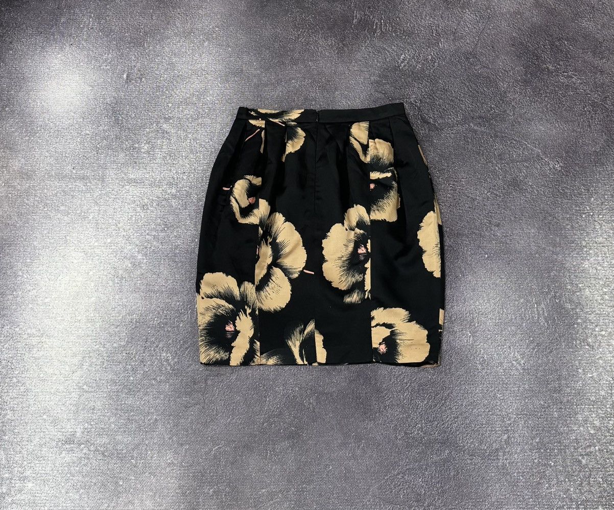 Moschino Moschino Cheap And Chic Vintage Women’s Floral Silk Skirt Size 26" / US 2 / IT 38 - 2 Thumbnail