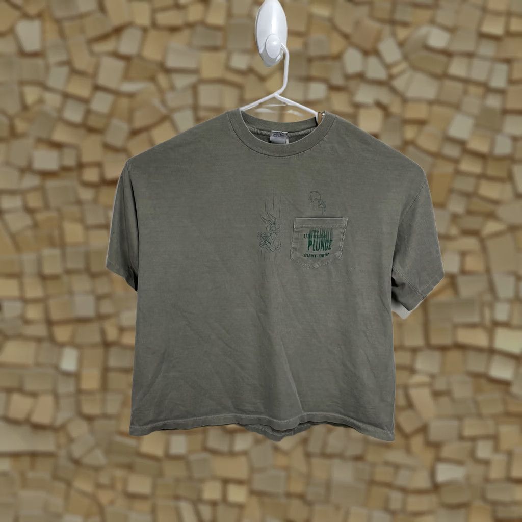 Vintage VINTAGE Six Flags Park T Shirt Mens XXL Gray Cotton Road Runner Logo Graphic Print Crew Neck Short Sleeve Size US XXL / EU 58 / 5 - 1 Thumbnail