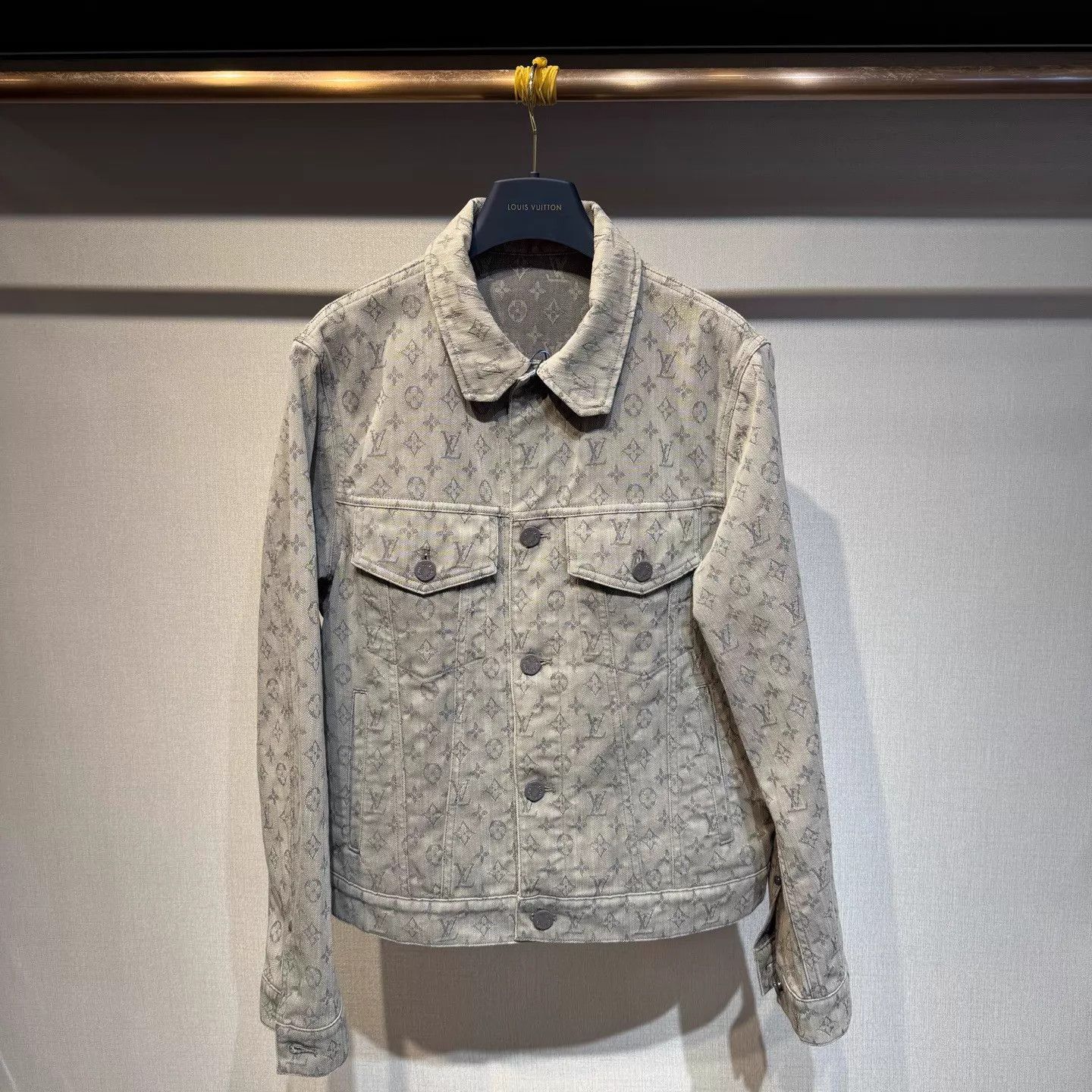 Louis Vuitton Louis Vuitton gray monogram denim jacket 48 Size US M / EU 48-50 / 2 - 1 Thumbnail