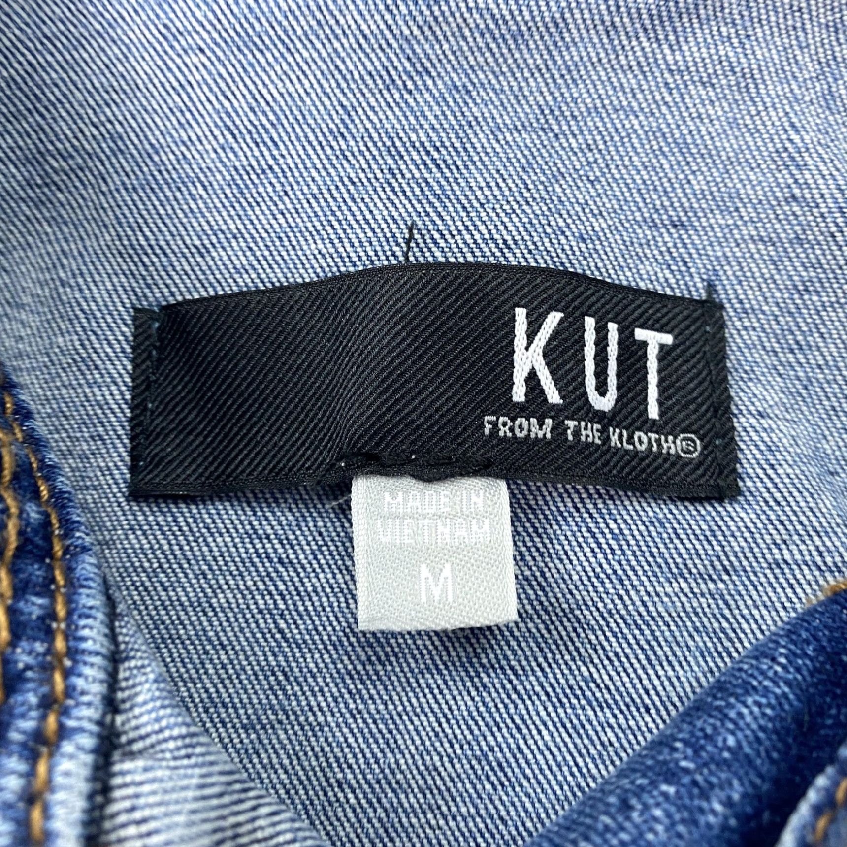 Vintage KUT from the Kloth Shirt Womens Medium Blue Denim Distressed Snap Button Western Size M / US 6-8 / IT 42-44 - 3 Thumbnail