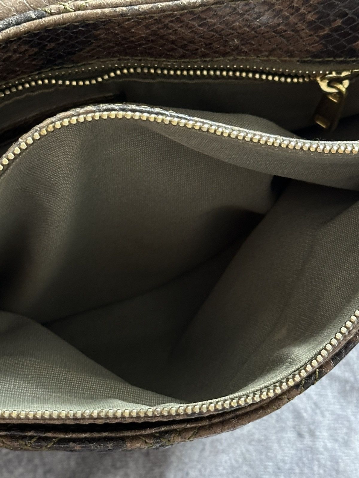 Marc by Marc Jacobs Marc Jacobs Python Leather Shoulder Bag Size ONE SIZE - 9 Thumbnail