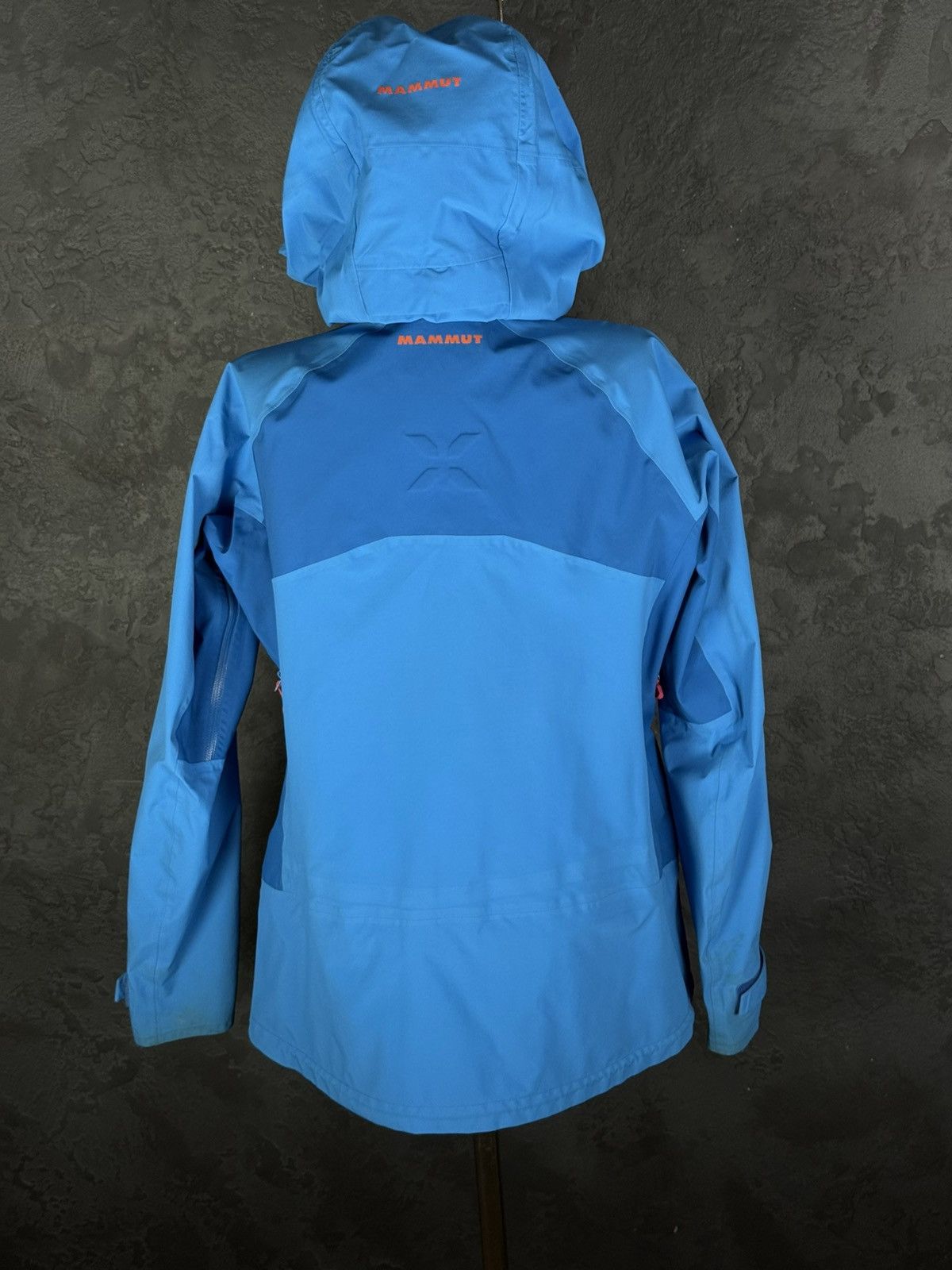 Mammut MAMMUT Eiger Extreme Mittllegi Prp HS Hooded Gore-Tex Pro Size L / US 10 / IT 46 - 13 Thumbnail