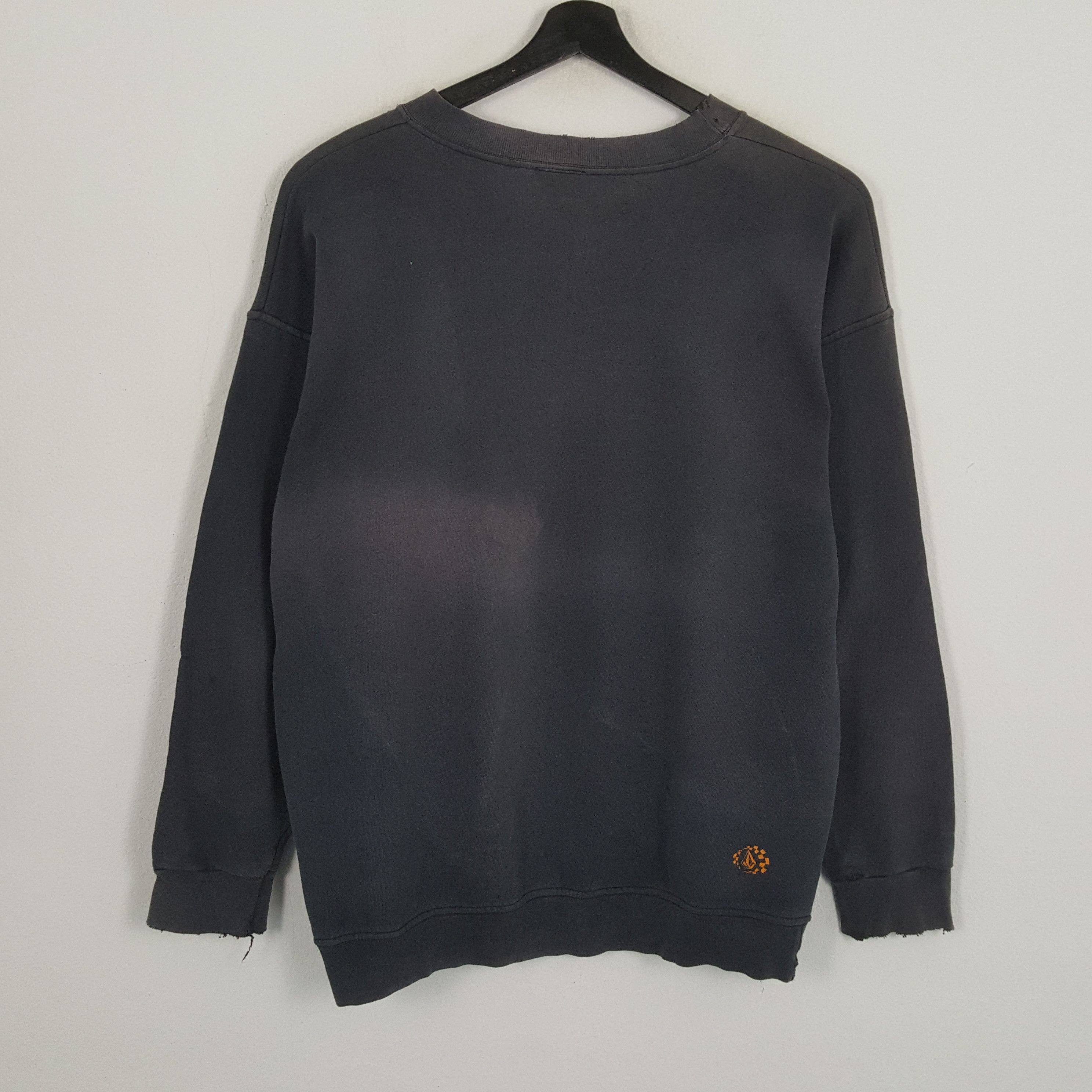 Vintage × Volcom VOLCOM Skateboard Streetwear Distressed Vintage Sweatshirt Size US XL / EU 56 / 4 - 3 Thumbnail