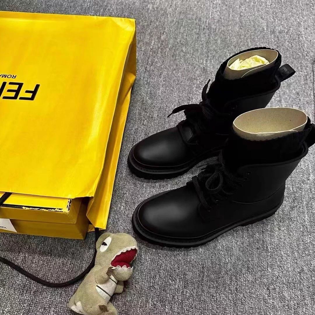 Fendi Fendi high-top monogram boots 37 New with box Size US 6 / IT 36 - 1 Thumbnail