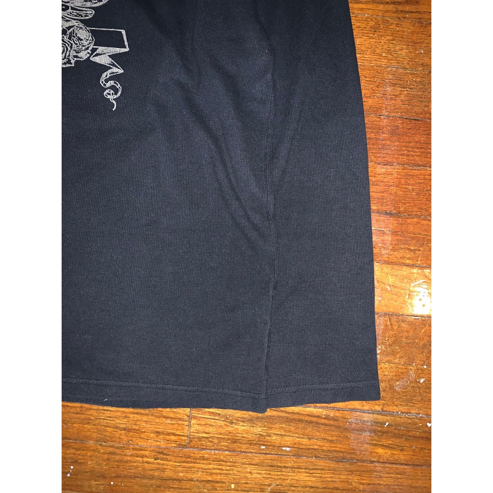 Old Navy Old Navy Y2K Skull Thermal Shirt 2XL So-Cal Black Size US XXL / EU 58 / 5 - 3 Thumbnail