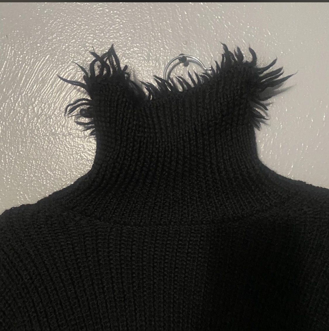 Comme des Garcons COMME DES GARCON TRICOT FRINGED KNITTED SWEATER Size US S / EU 44-46 / 1 - 2 Thumbnail