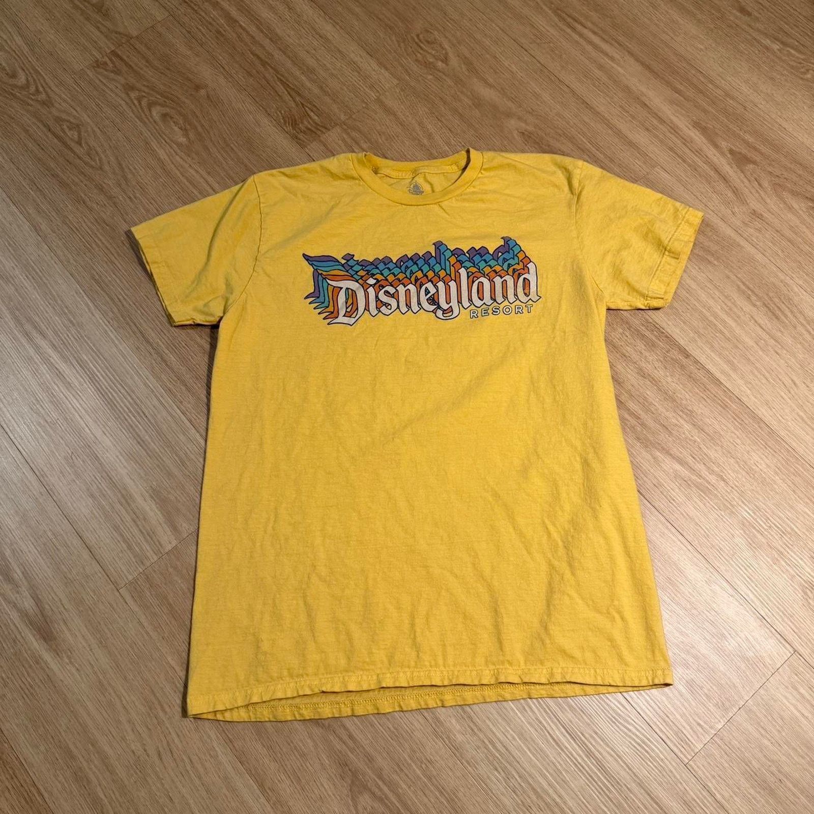 Disney Disneyland resort yellow tee Size L / US 10 / IT 46 - 1 Thumbnail