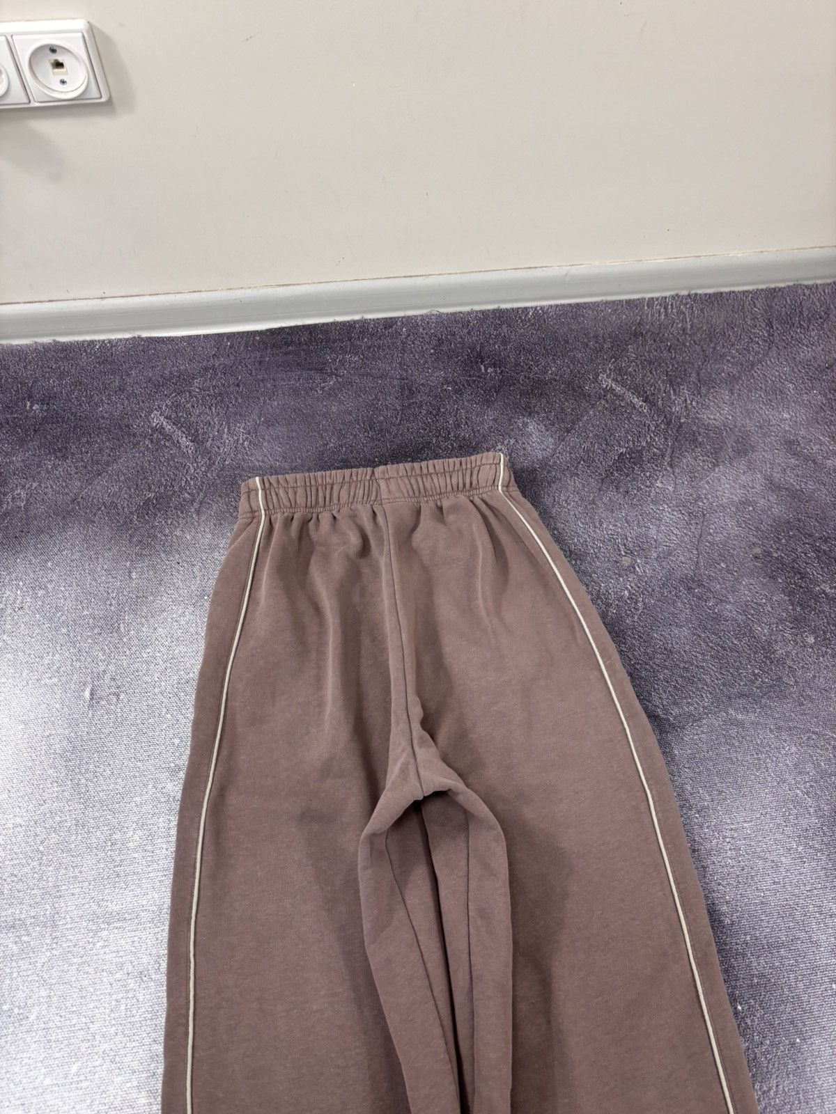 Karl Kani Karl Kani Y2K Women’s Brown Sidestripe Baggy Sweatpants Size 26" / US 2 / IT 38 - 15 Thumbnail