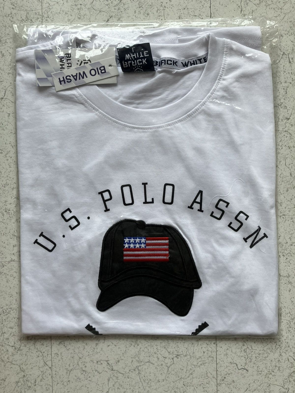 U.S. Polo Assn. US polo assn Polo Size US XL / EU 56 / 4 - 1 Thumbnail