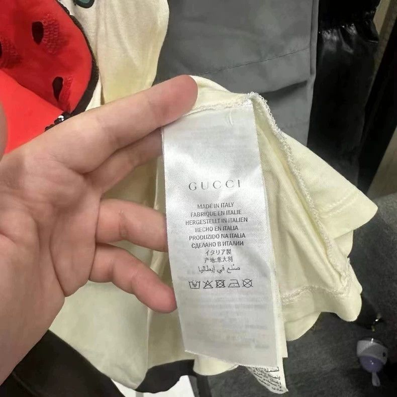 Gucci GucciScaly strawberry short sleeves 2503-Nextarrow Size US XS / EU 42 / 0 - 4 Thumbnail