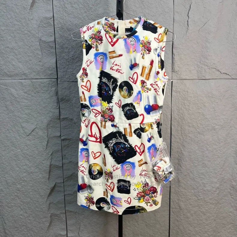 Louis Vuitton Louis Vuitton Love Lipstick Trim Dress Size XXS / US 00 / IT 34 - 1 Thumbnail