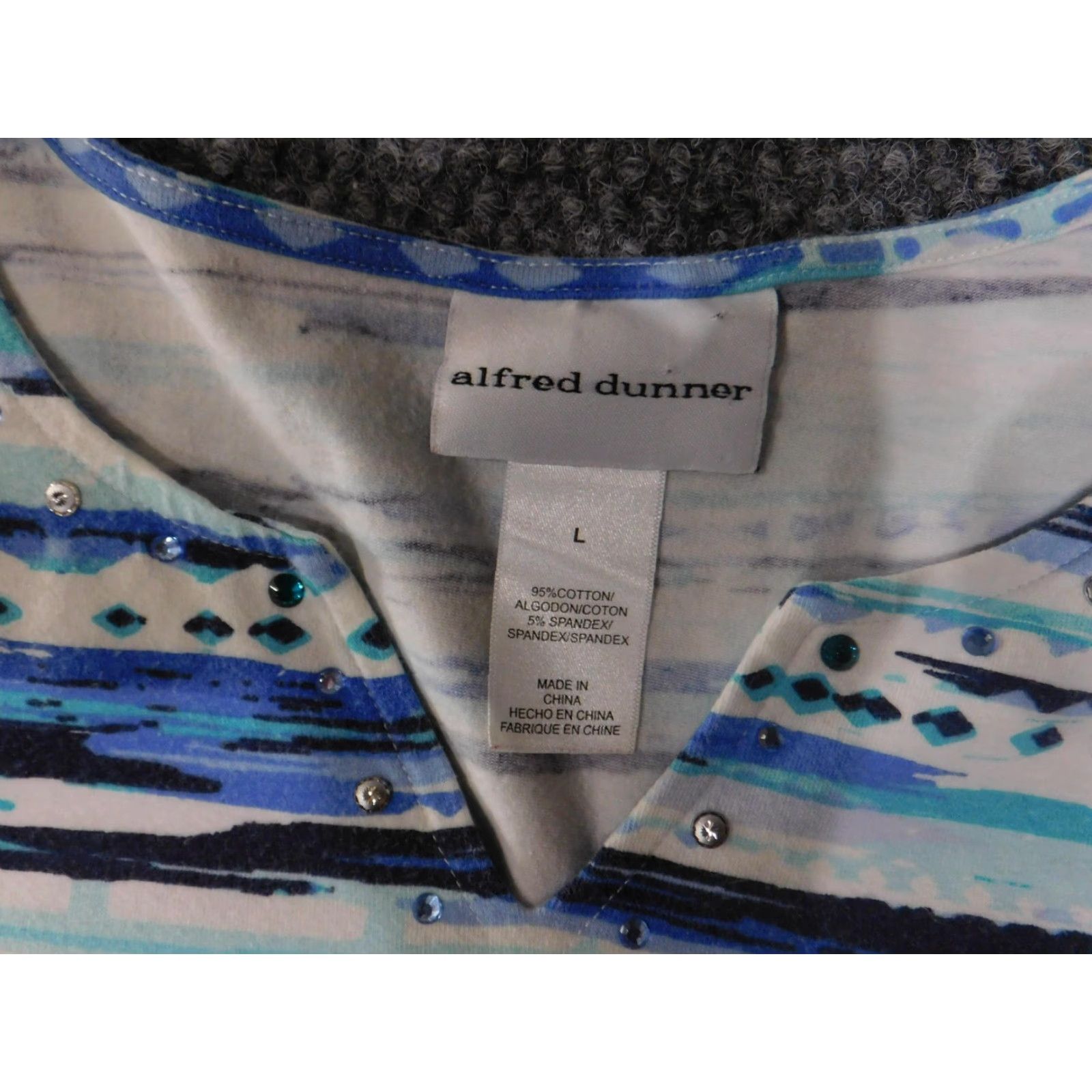 Vintage Alfred Dunner Shirt Womens Large Blue Abstract Stripe Short Sleeve Rhinestone Size L / US 10 / IT 46 - 6 Thumbnail