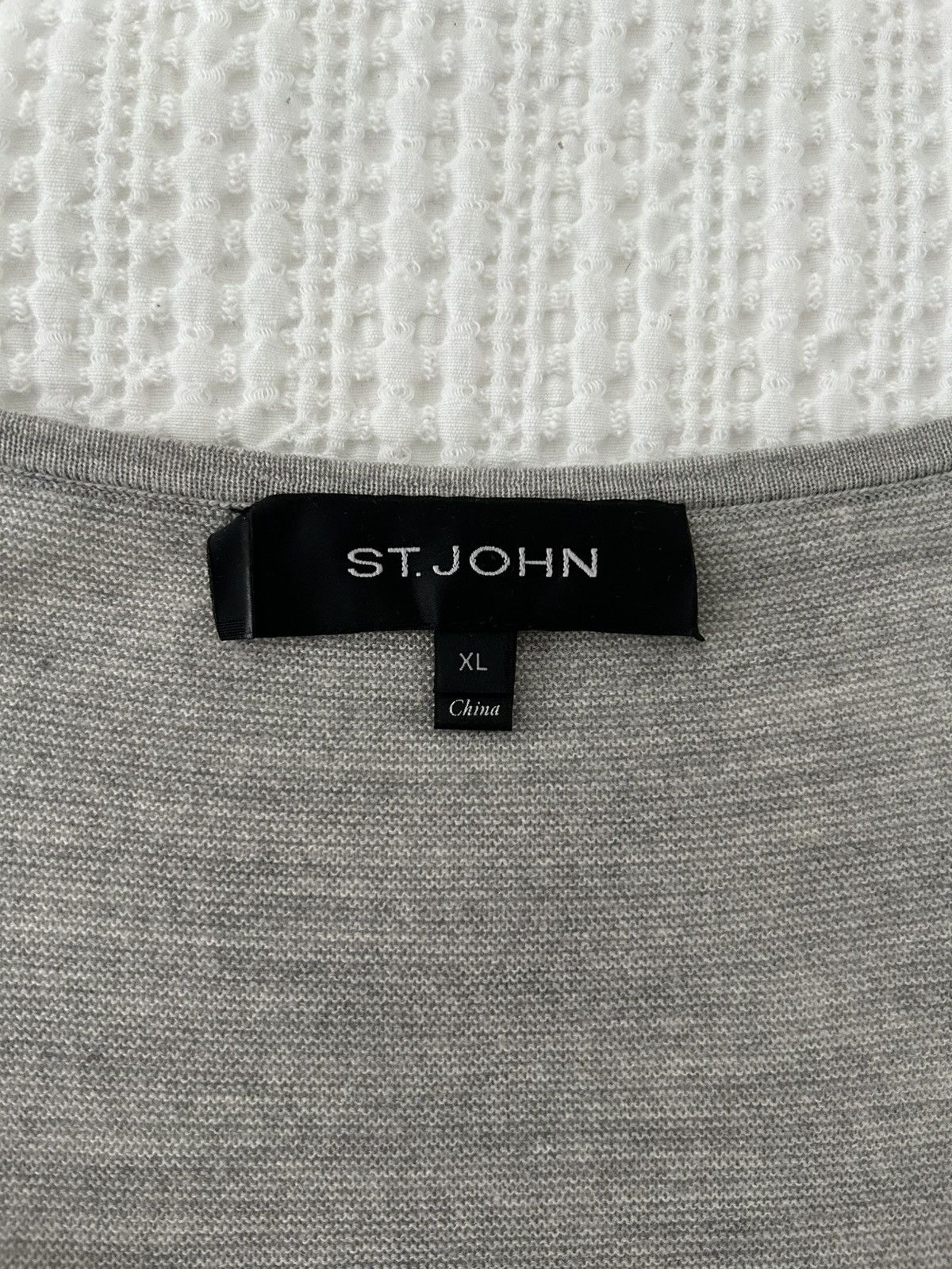 St. John St John faux layered sweater Size XL / US 12-14 / IT 48-50 - 2 Thumbnail