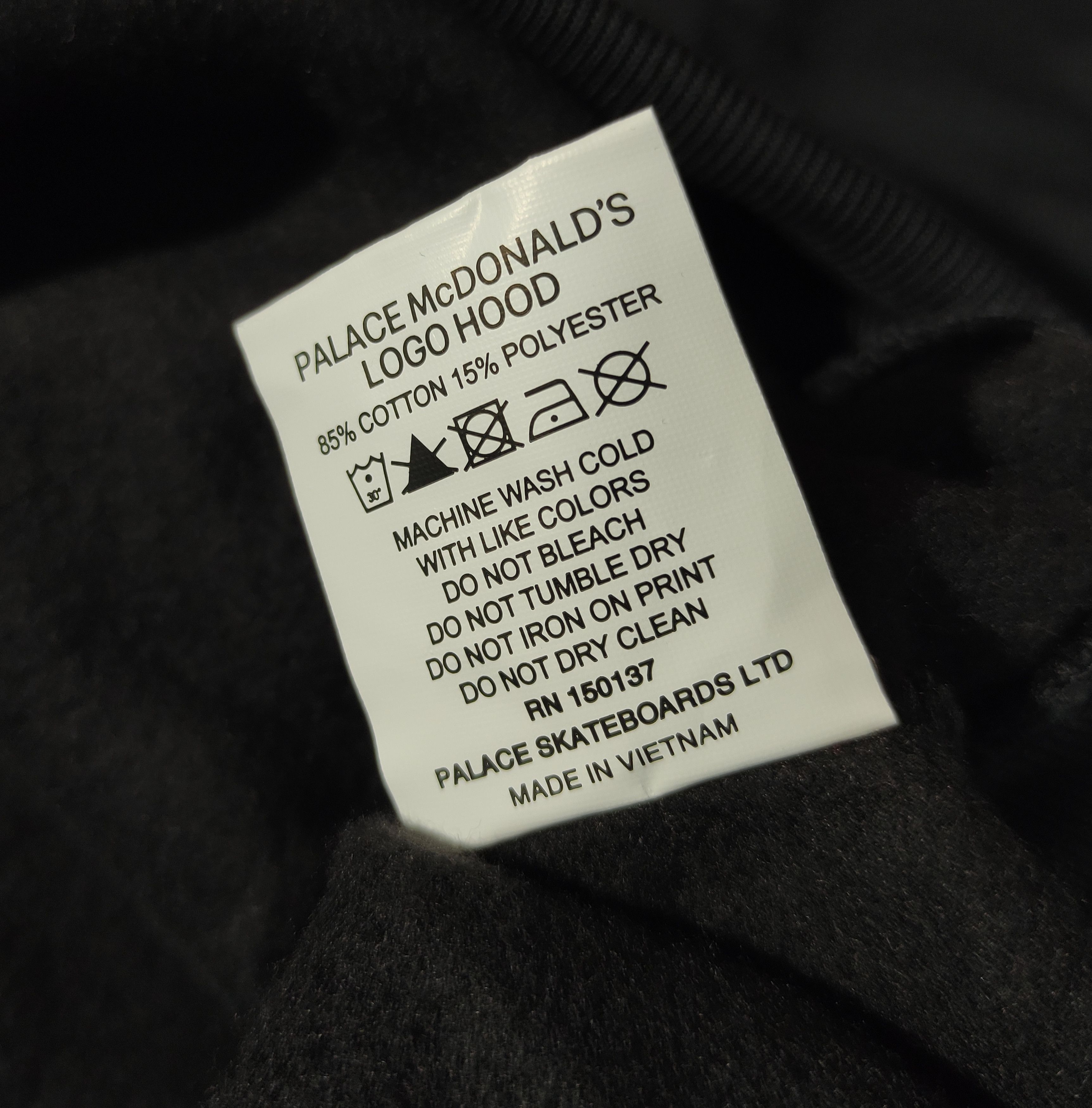 Palace Palace X McDonald's LOGO HOOD BLACK SIZE L Size US L / EU 52-54 / 3 - 9 Thumbnail