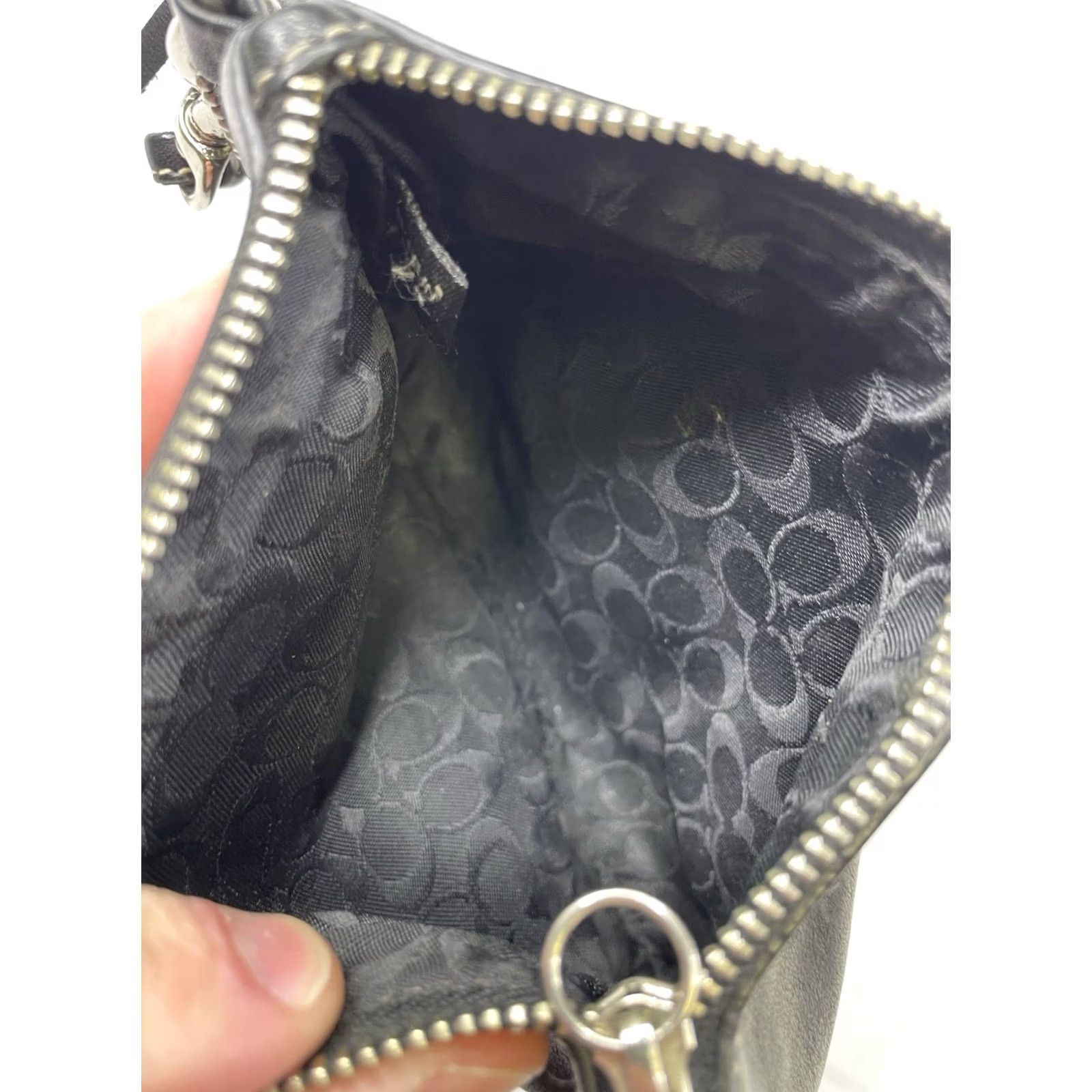 Coach VINTAGE Coach Leatherware Black Pochette Wristlet Pouch Bag Purse Black Womens Leather Wristlet Bag Purse Y2K Black Size ONE SIZE - 7 Thumbnail