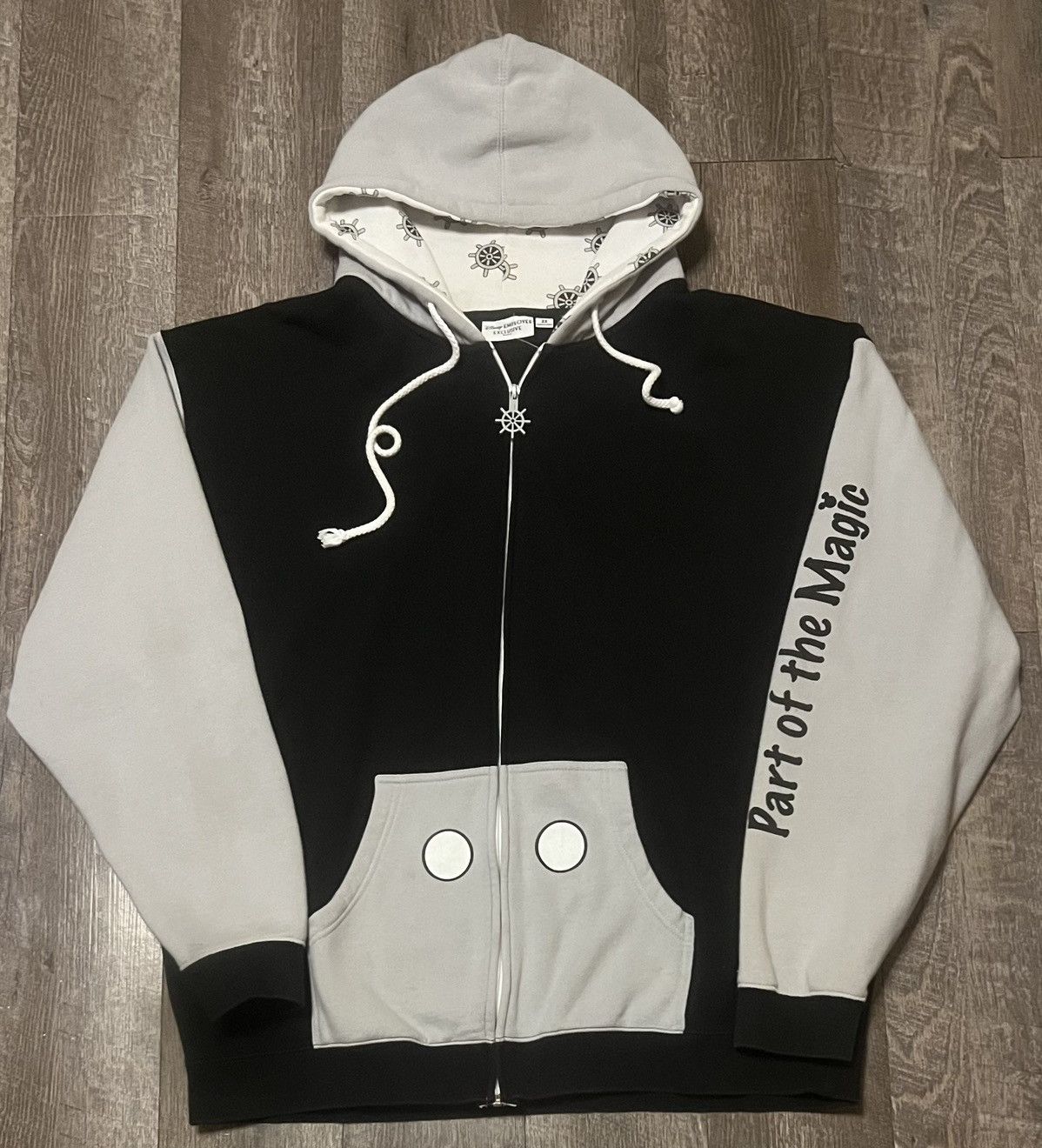 Disney Disney Employee Exclusive Steamboat Mickey Hoodie Jacket Size US XXL / EU 58 / 5 - 1 Thumbnail