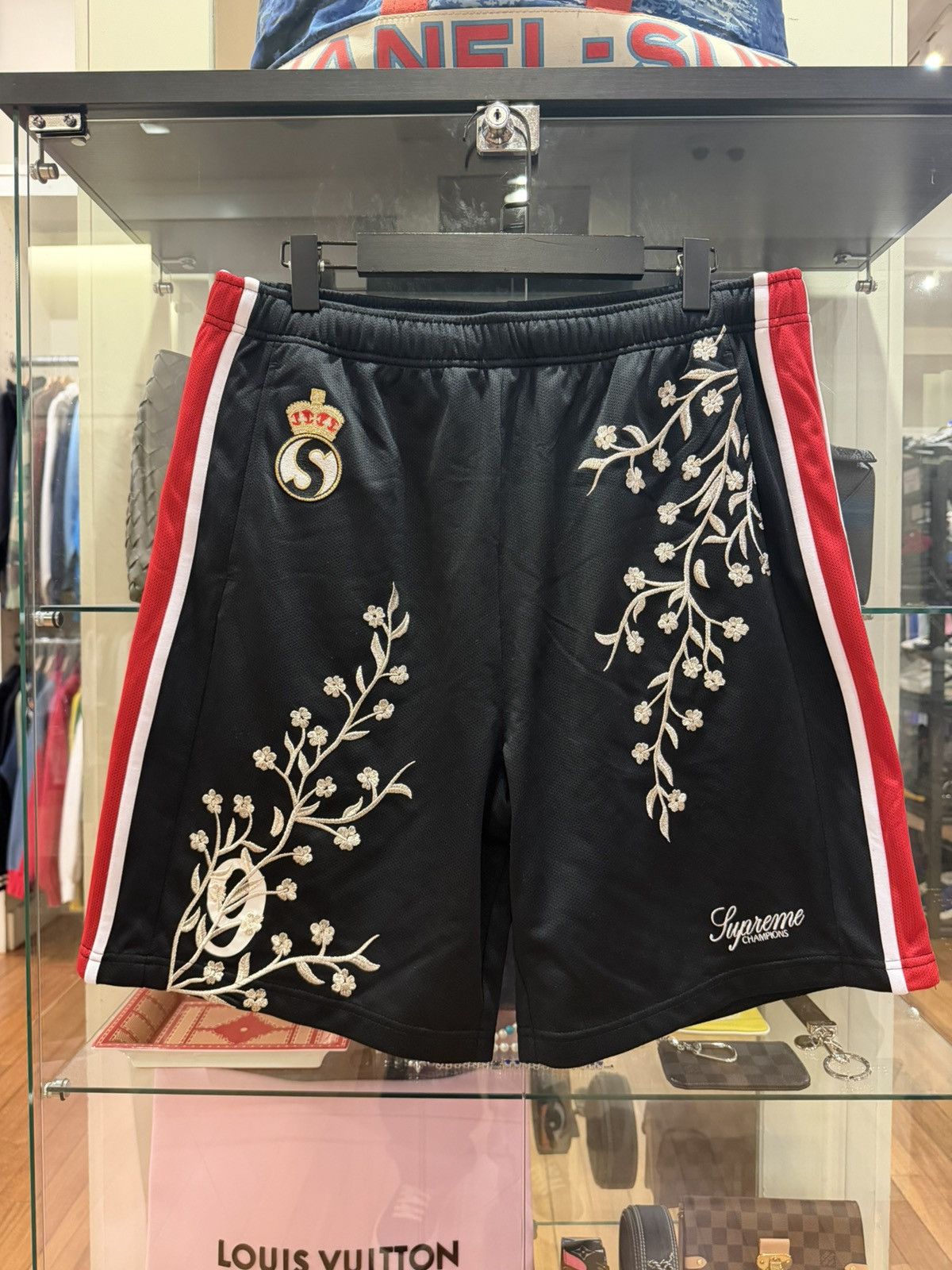 Supreme Supreme Floral Soccer Short - Black Size US 32 / EU 48 - 1 Thumbnail