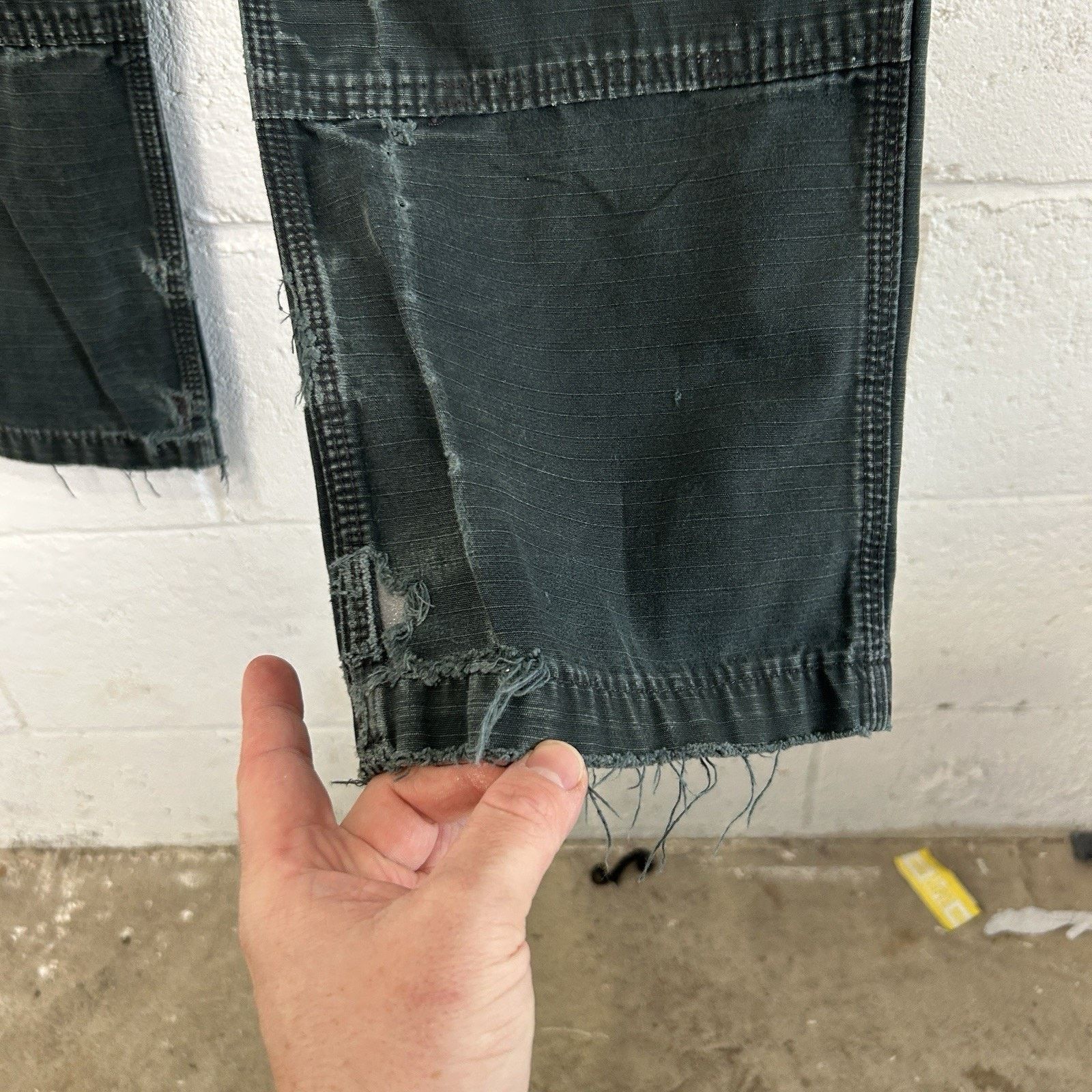 Carhartt Vintage Carhartt Relaxed Utility Cargo Pants “Black” B342 Size US 34 / EU 50 - 7 Thumbnail