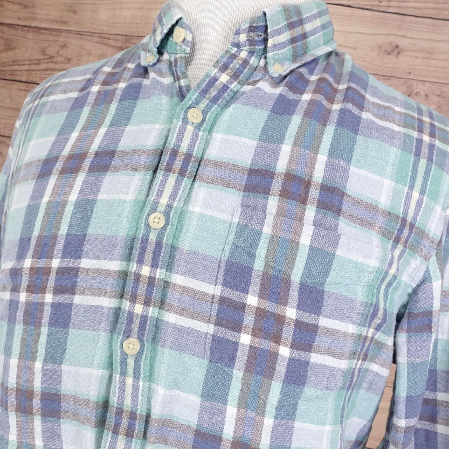 American Eagle Outfitters American Eagle Shirt L Green Plaid Seriously Soft Button Up Linen Classic Fit Size US L / EU 52-54 / 3 - 2 Thumbnail