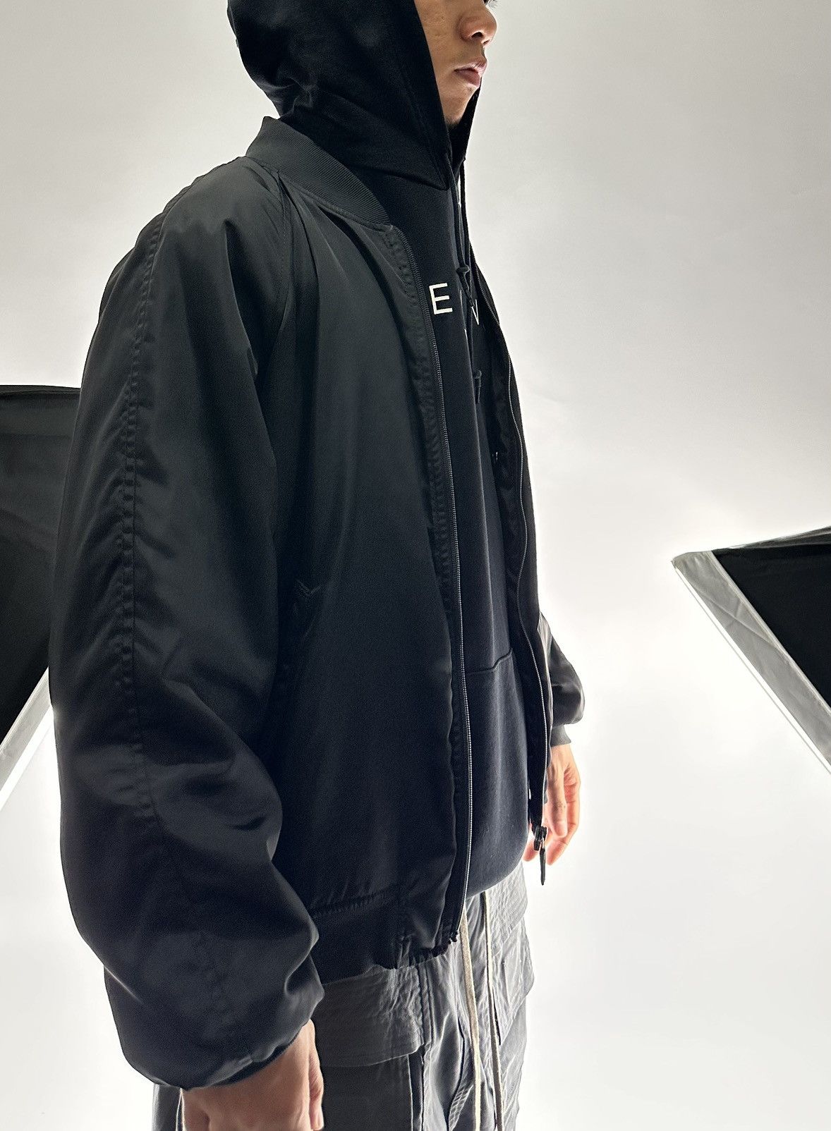 Prada Prada - 90s Vintage Zip-Up Nylon Bomber Jacket Hard to Find Size US M / EU 48-50 / 2 - 23 Thumbnail