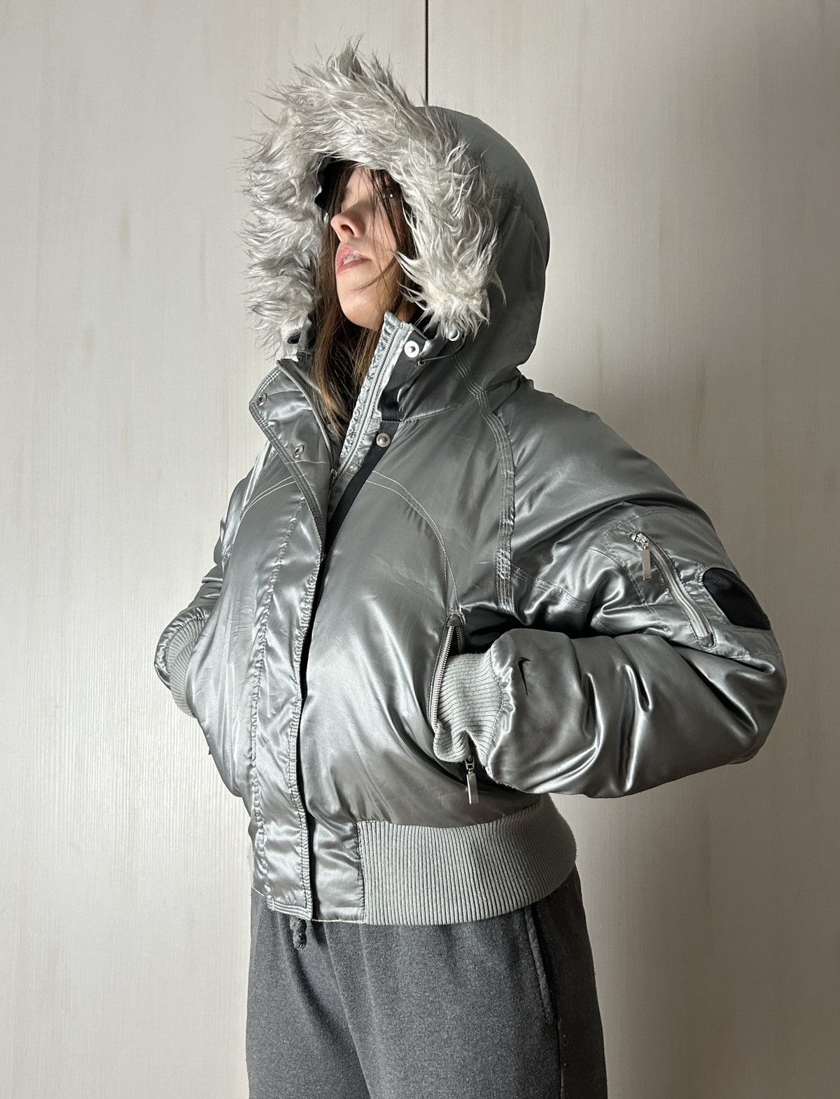 Nike Archive Nike B-2 silver puffer bombers jacket Size US M / EU 48-50 / 2 - 1 Thumbnail