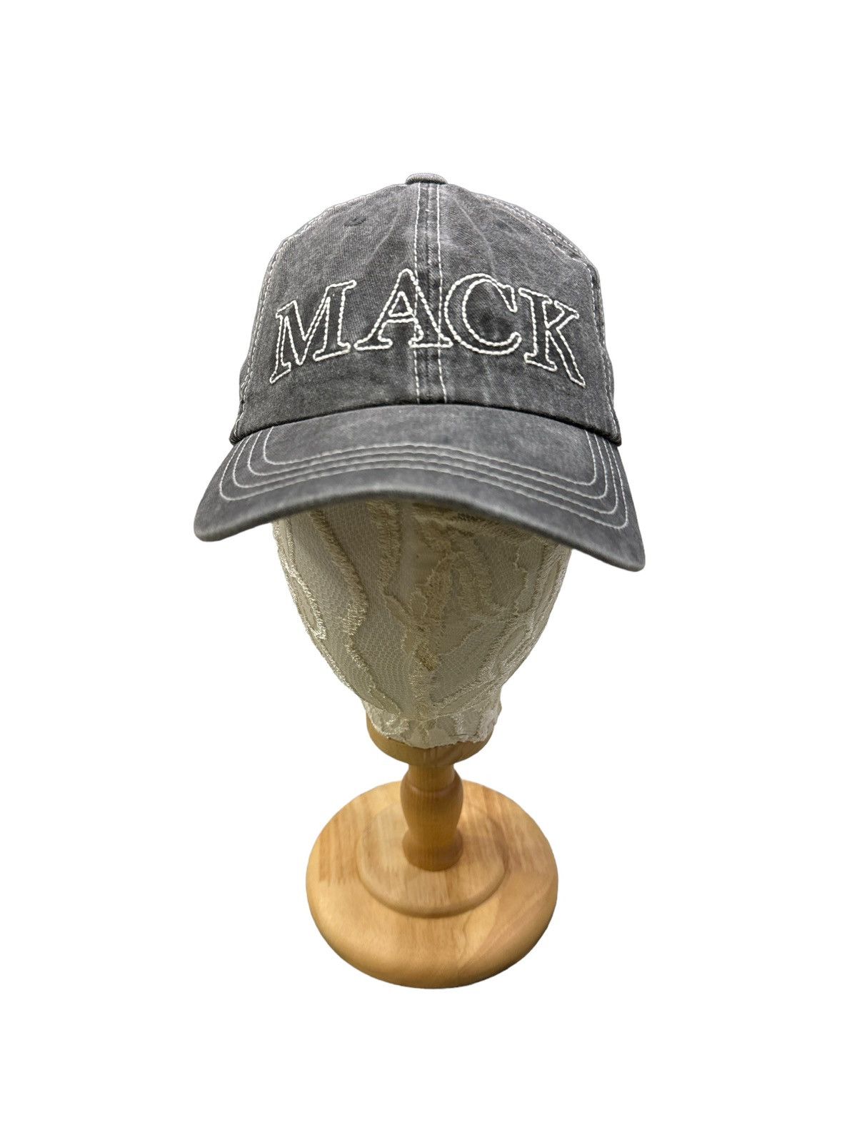 Vintage MACK TRUCKER ADJUSTABLE CAP Size ONE SIZE - 1 Thumbnail