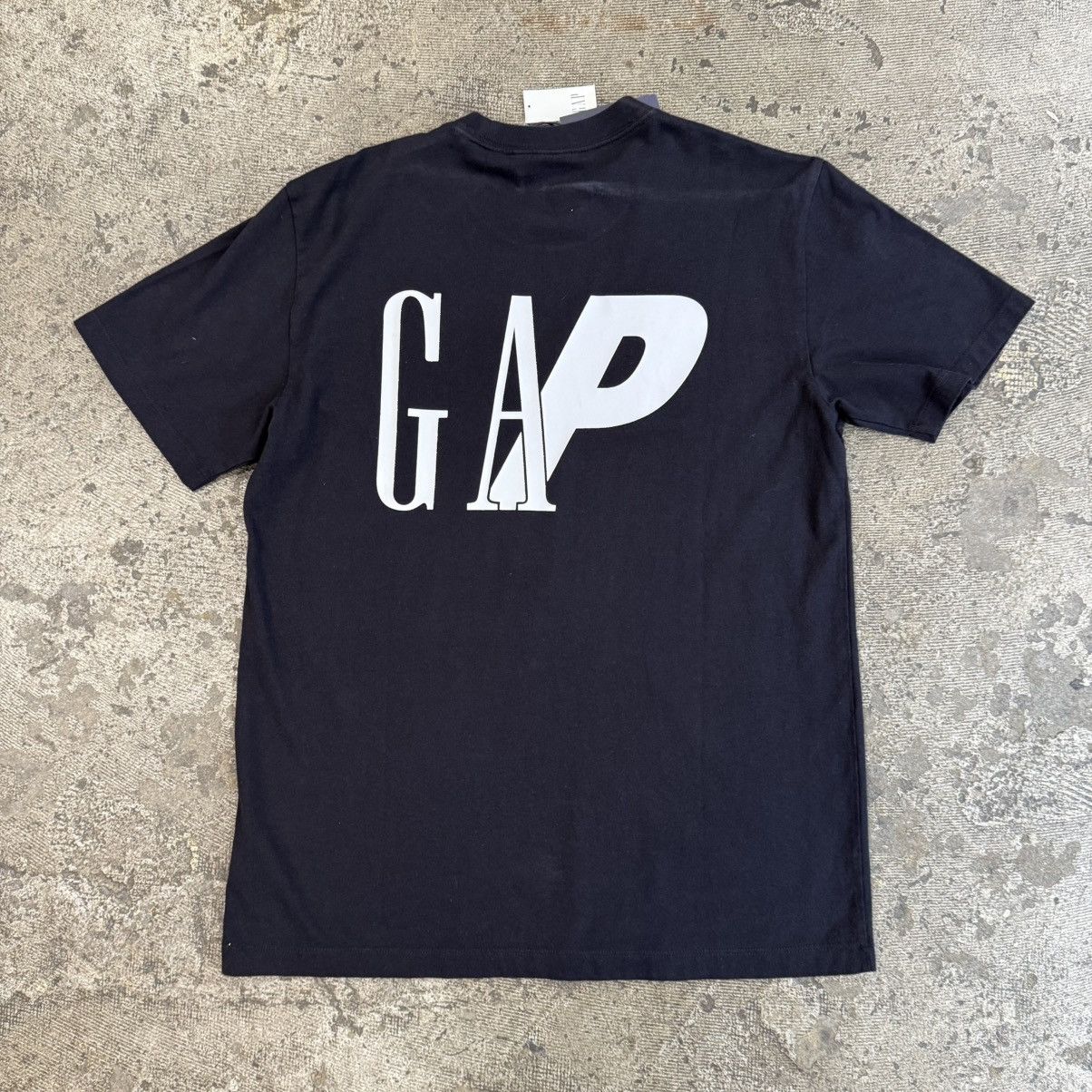 Gap × Palace Gap Palace Black Logo Tee Size US M / EU 48-50 / 2 - 2 Thumbnail