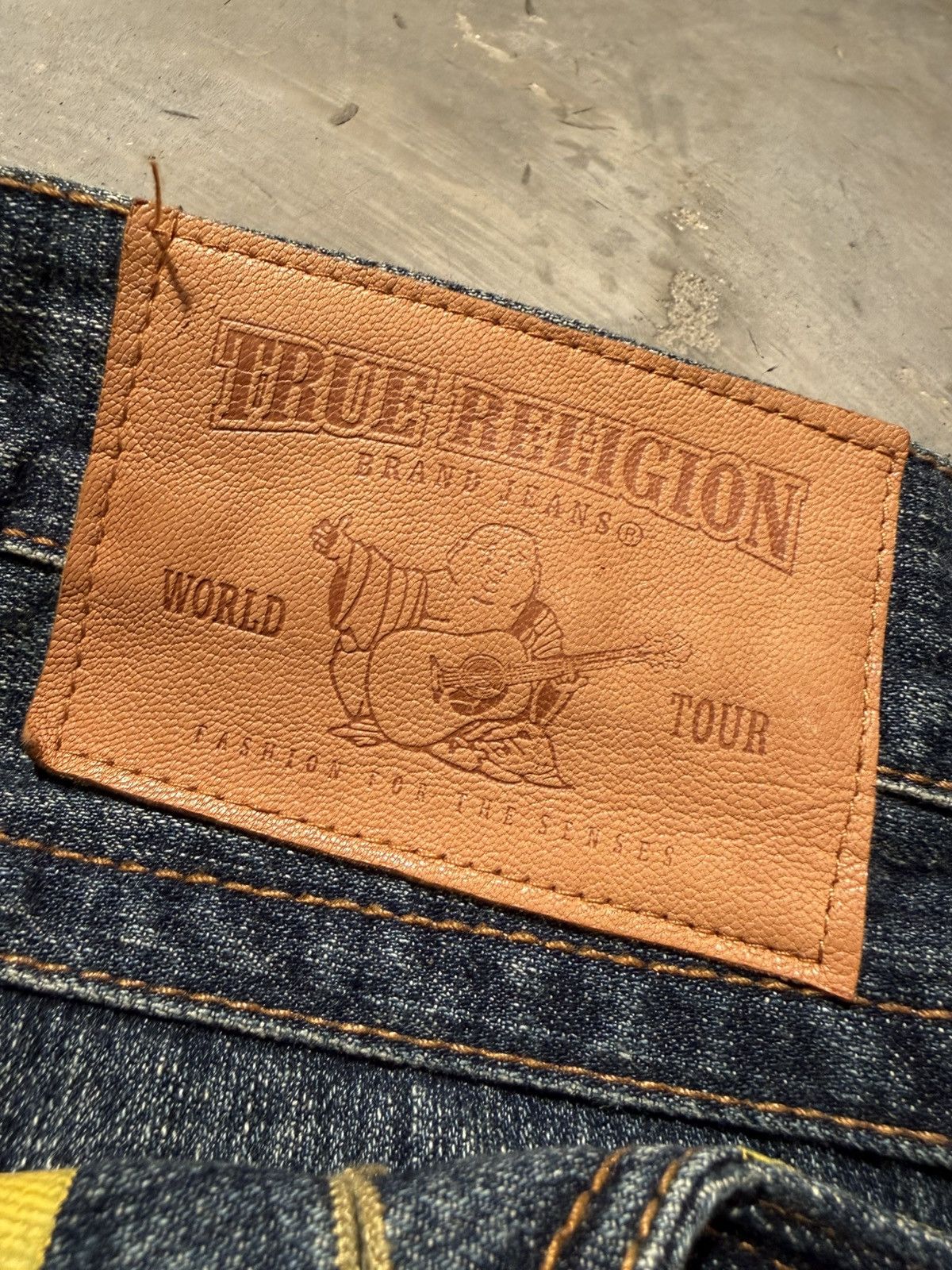 True Religion Baggy Y2K True religion made in the USA Size US 34 / EU 50 - 6 Thumbnail