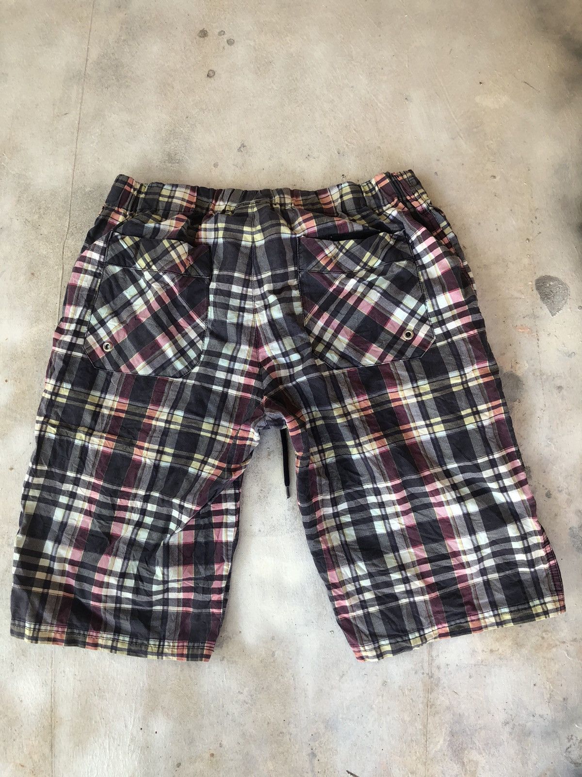 Lacoste Lacoste short tartan motif Japanese style Size US 32 / EU 48 - 2 Thumbnail