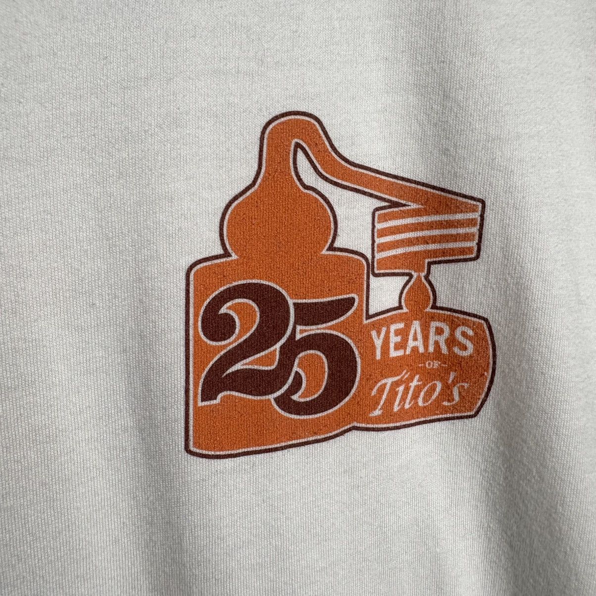 Vintage Vintage Tito’s Vodka Graphic T-Shirt Size US XL / EU 56 / 4 - 5 Thumbnail