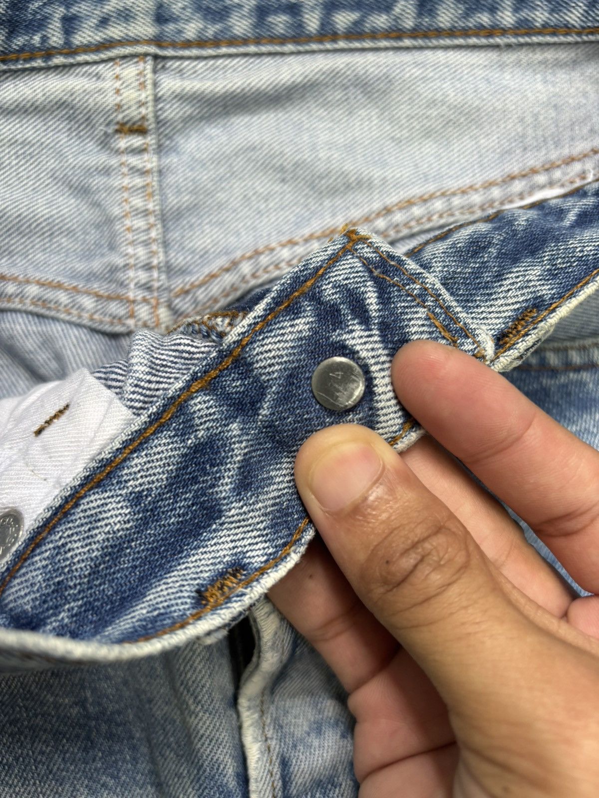 Levi's × Undercover Vintage Levis 501 Selvedge Button No 524 Distressed Denim Size US 28 / EU 44 - 11 Thumbnail